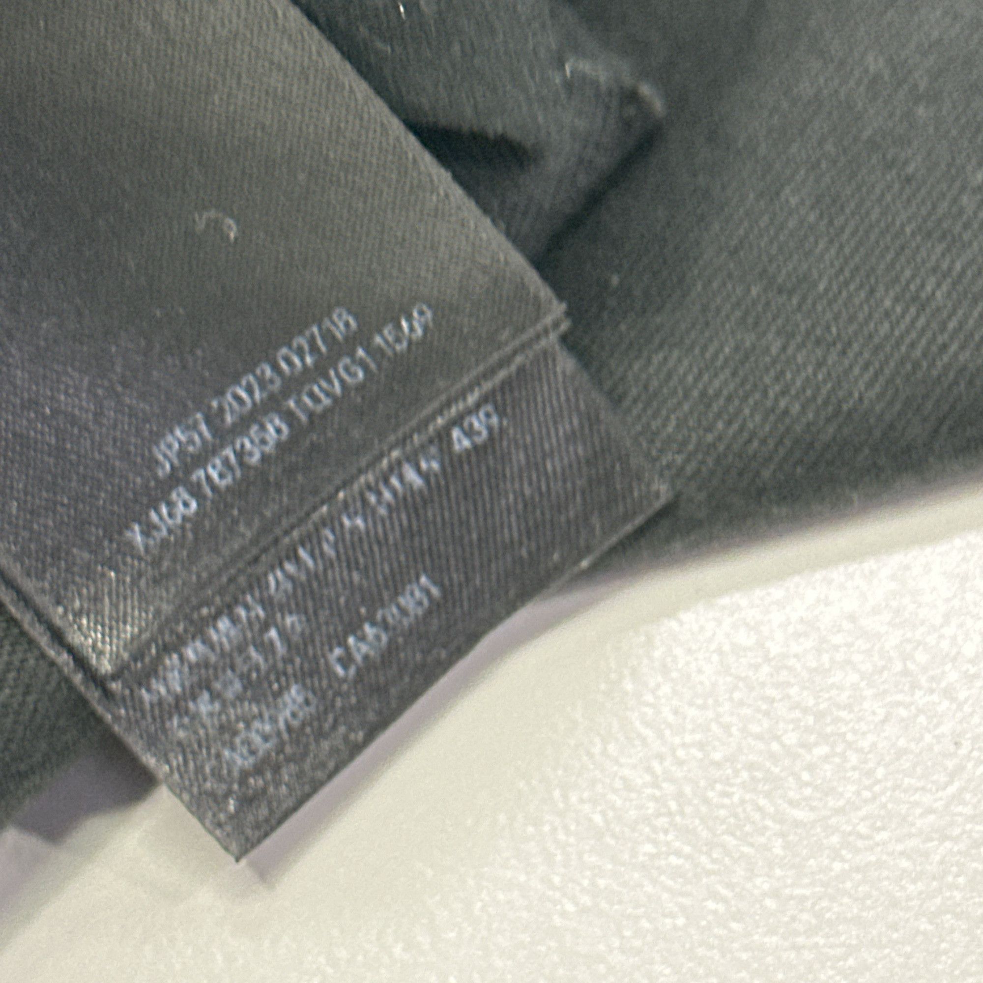 Balenciaga Balenciaga Distressed Logo Printed T-Shirt Size 1 Size US S / EU 44-46 / 1 - 6 Thumbnail