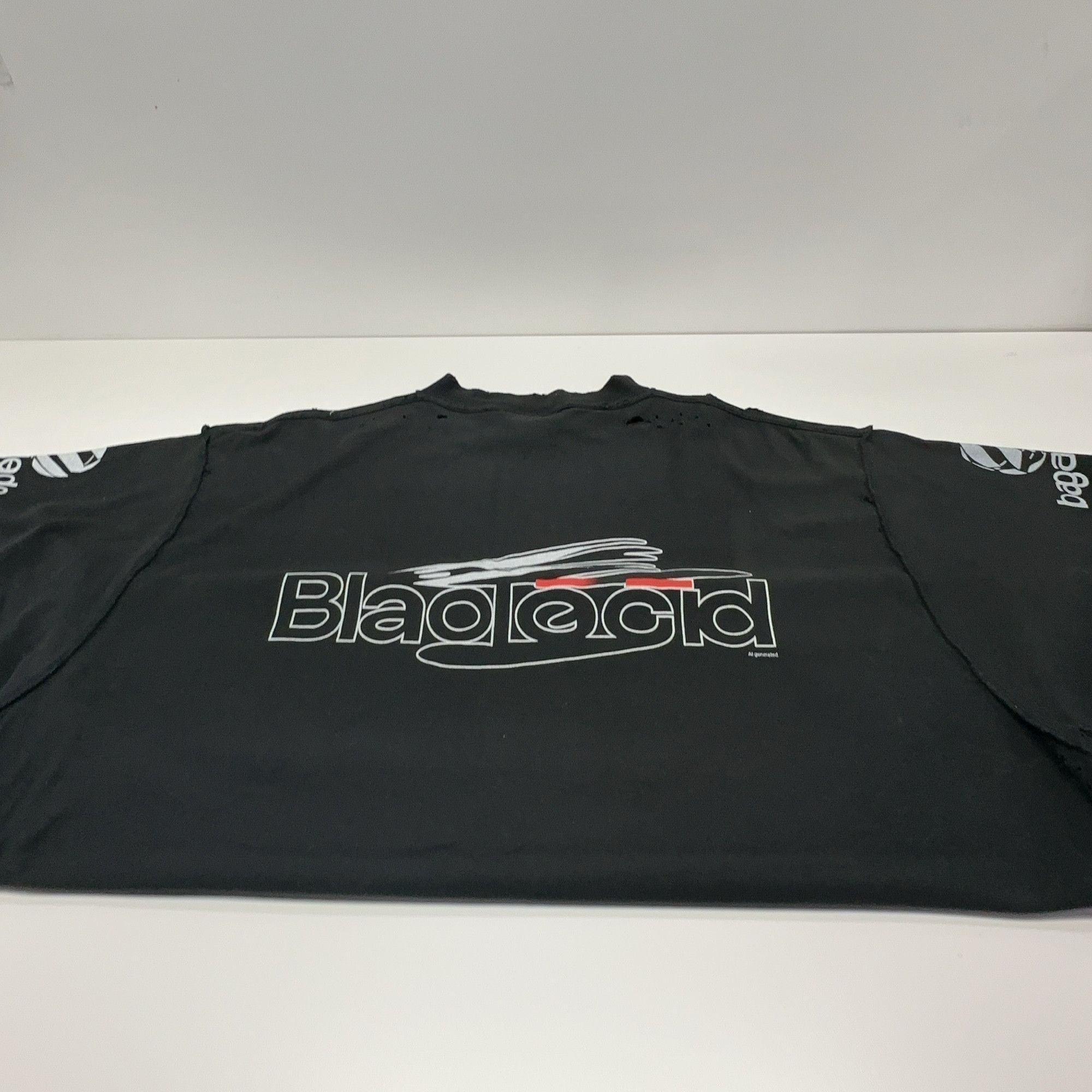 Balenciaga Balenciaga Distressed Logo Printed T-Shirt Size 1 Size US S / EU 44-46 / 1 - 15 Thumbnail