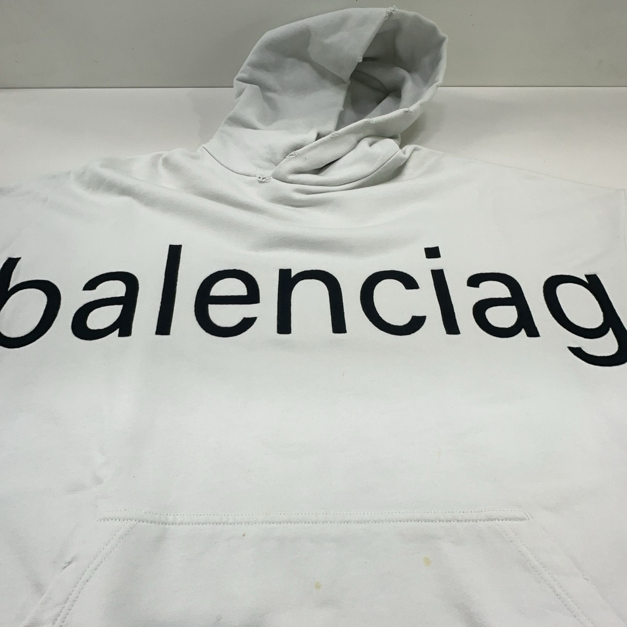 Balenciaga Balenciaga Distressed Logo Hoodie Size 1 Size US S / EU 44-46 / 1 - 11 Thumbnail
