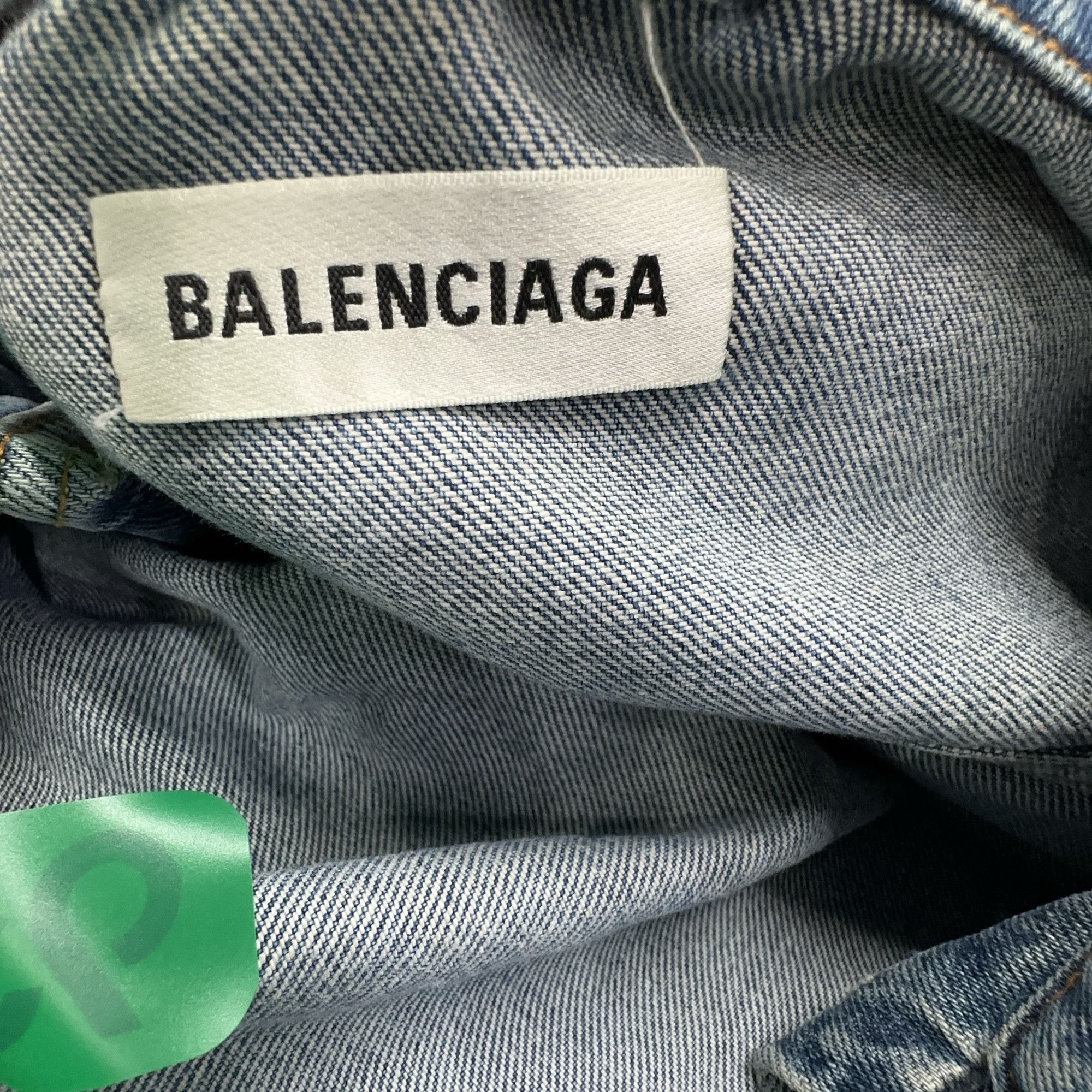 Balenciaga Balenciaga Logo Collar Raw Hem Denim Jacket 36 Size XS / US 0-2 / IT 36-38 - 4 Thumbnail