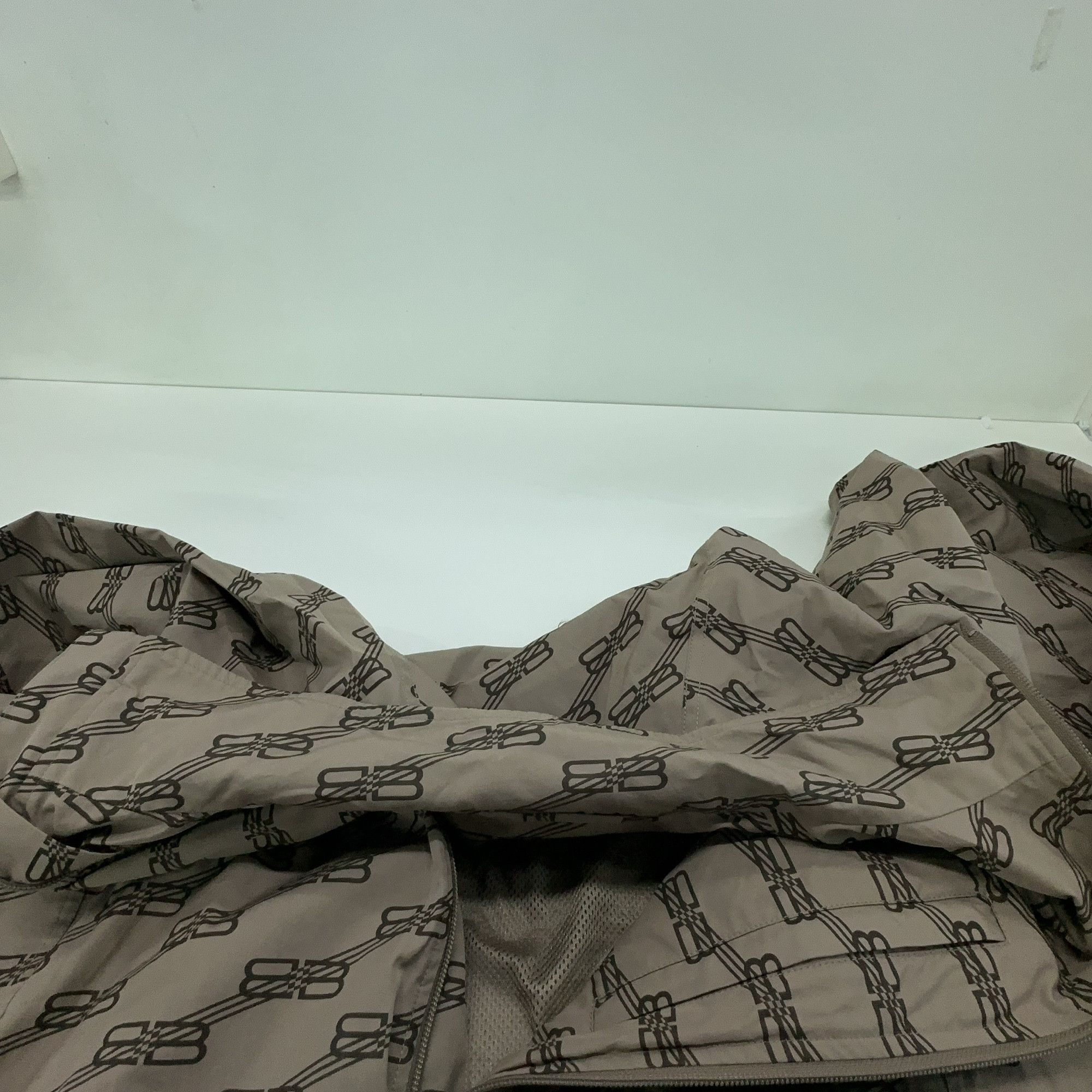Balenciaga Balenciaga SS22 All-over Logo Zip Jacket XS Size US XS / EU 42 / 0 - 7 Thumbnail
