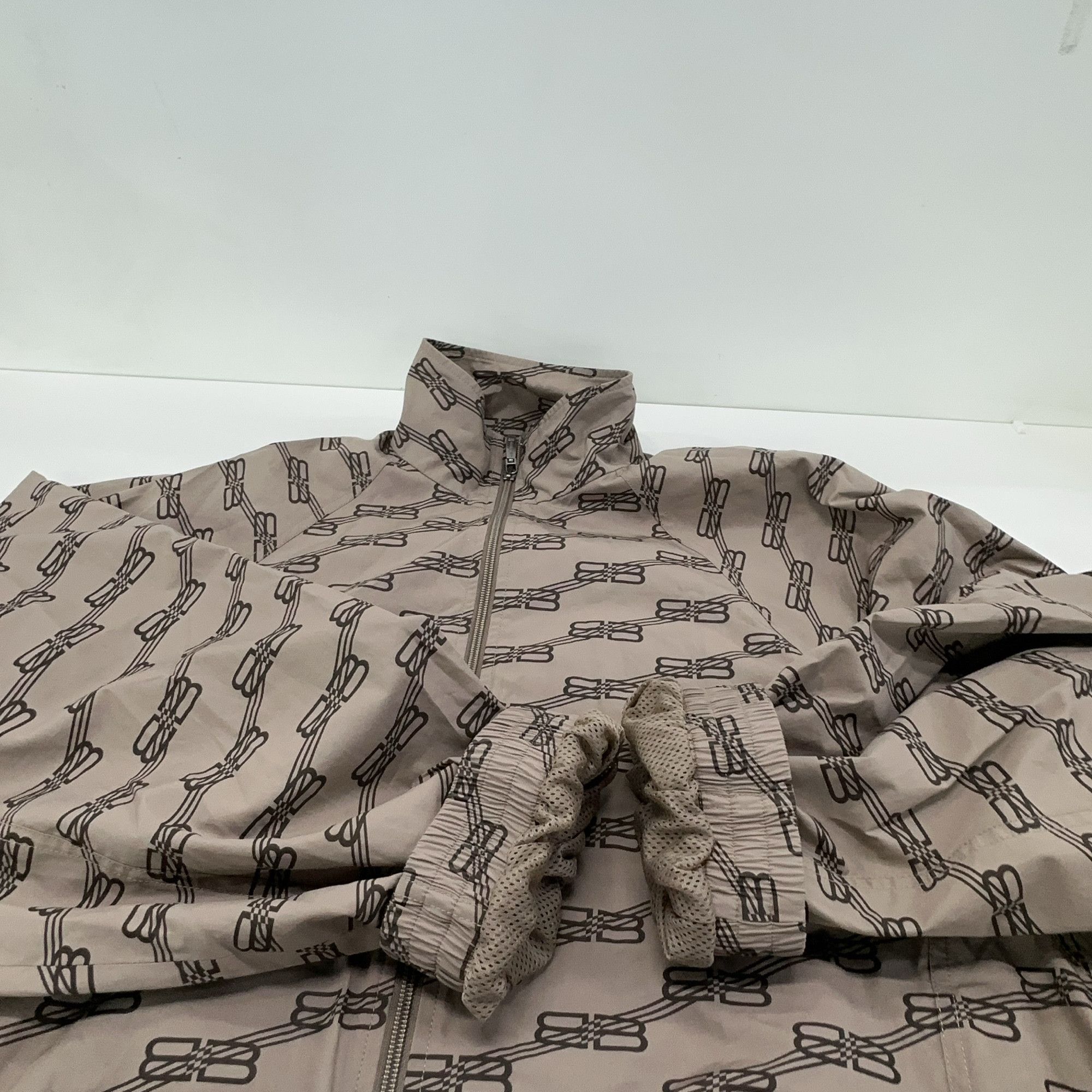 Balenciaga Balenciaga SS22 All-over Logo Zip Jacket XS Size US XS / EU 42 / 0 - 9 Thumbnail