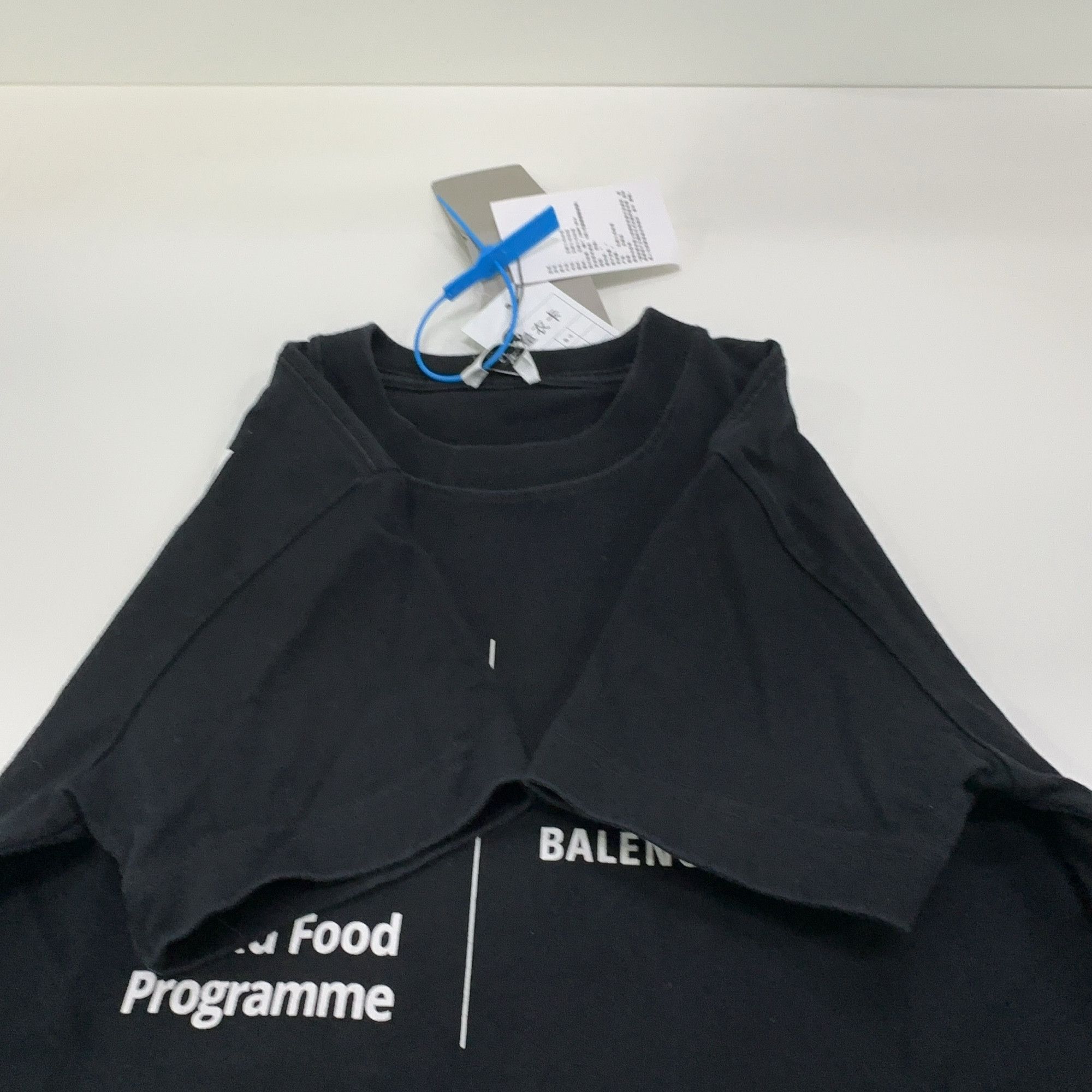 Balenciaga Balenciaga WFP Logo Short Sleeve T-Shirt S Size US S / EU 44-46 / 1 - 10 Thumbnail