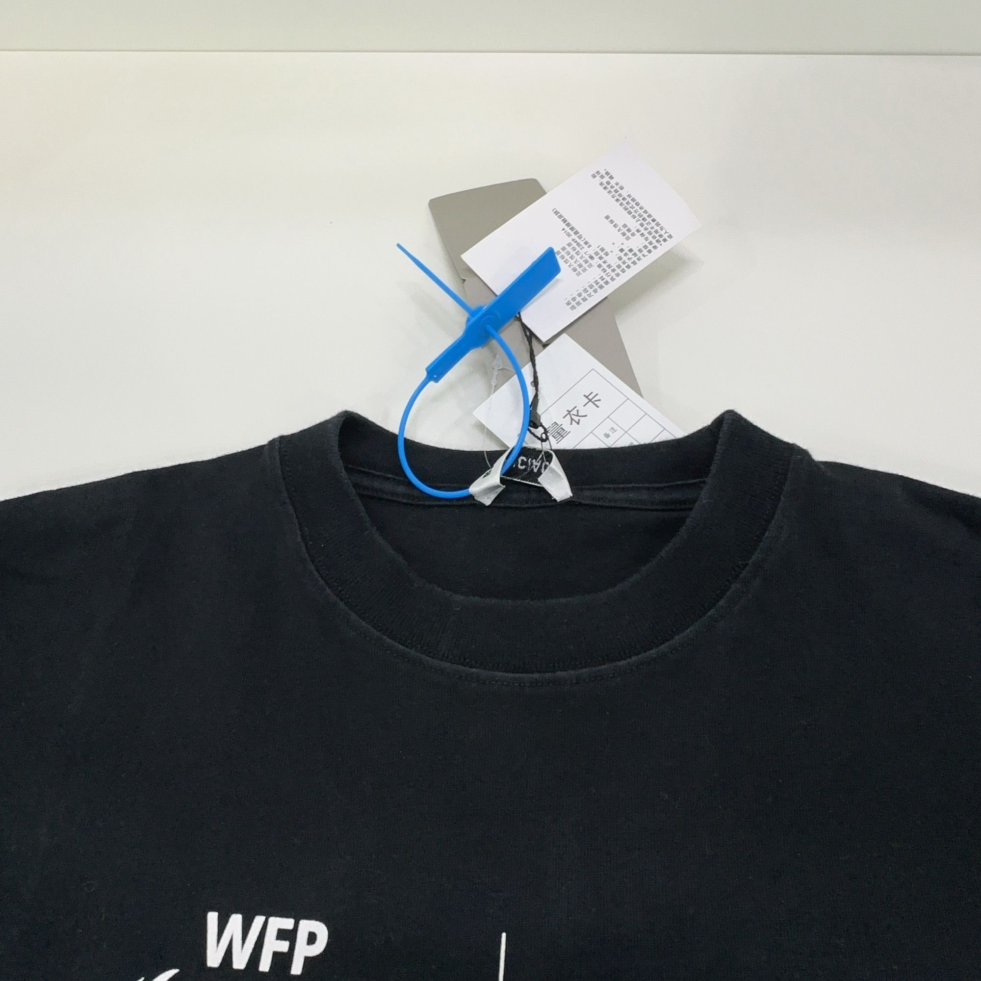 Balenciaga Balenciaga WFP Logo Short Sleeve T-Shirt S Size US S / EU 44-46 / 1 - 9 Thumbnail
