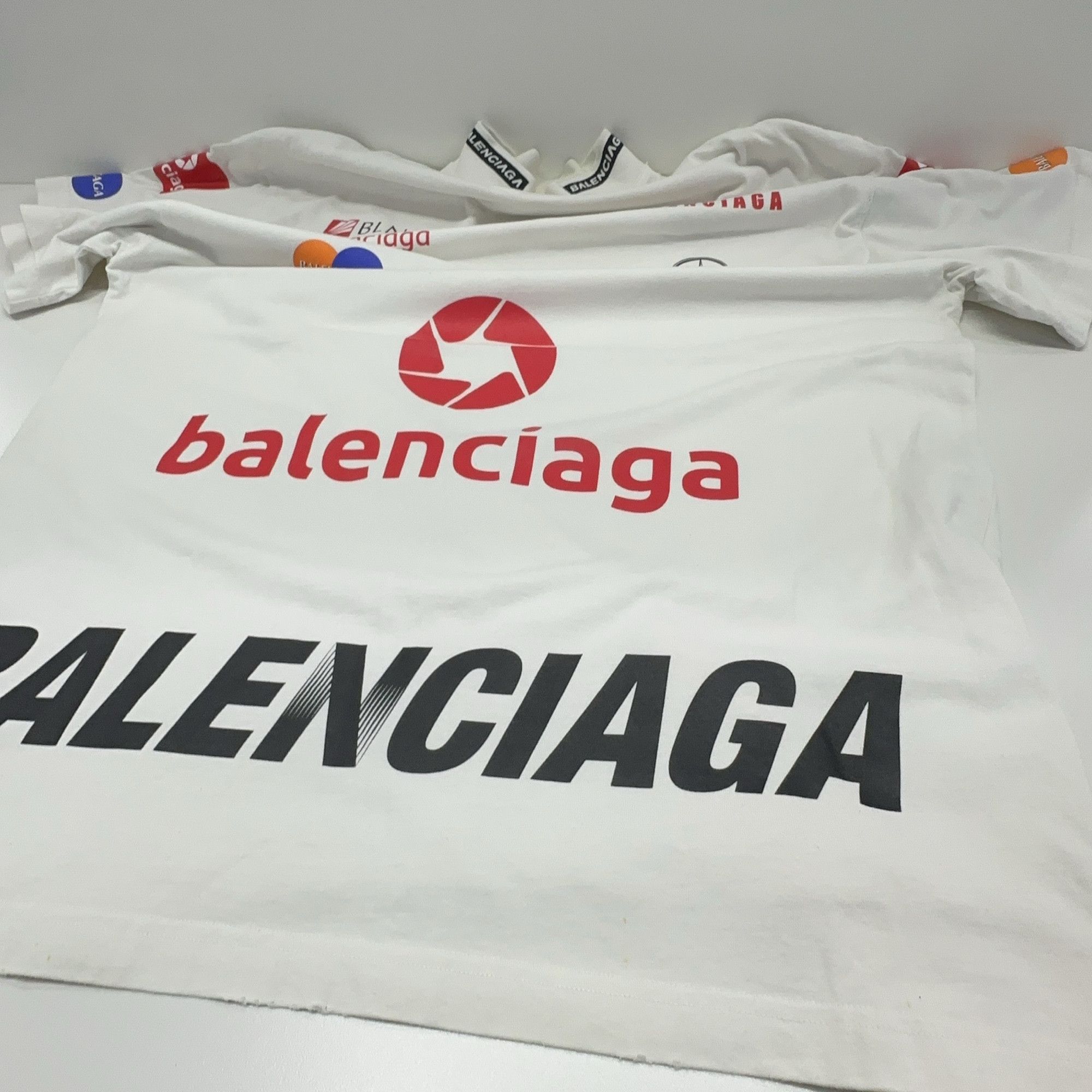 Balenciaga Balenciaga Top League Logo Print T-Shirt Size 2 Size US M / EU 48-50 / 2 - 9 Thumbnail