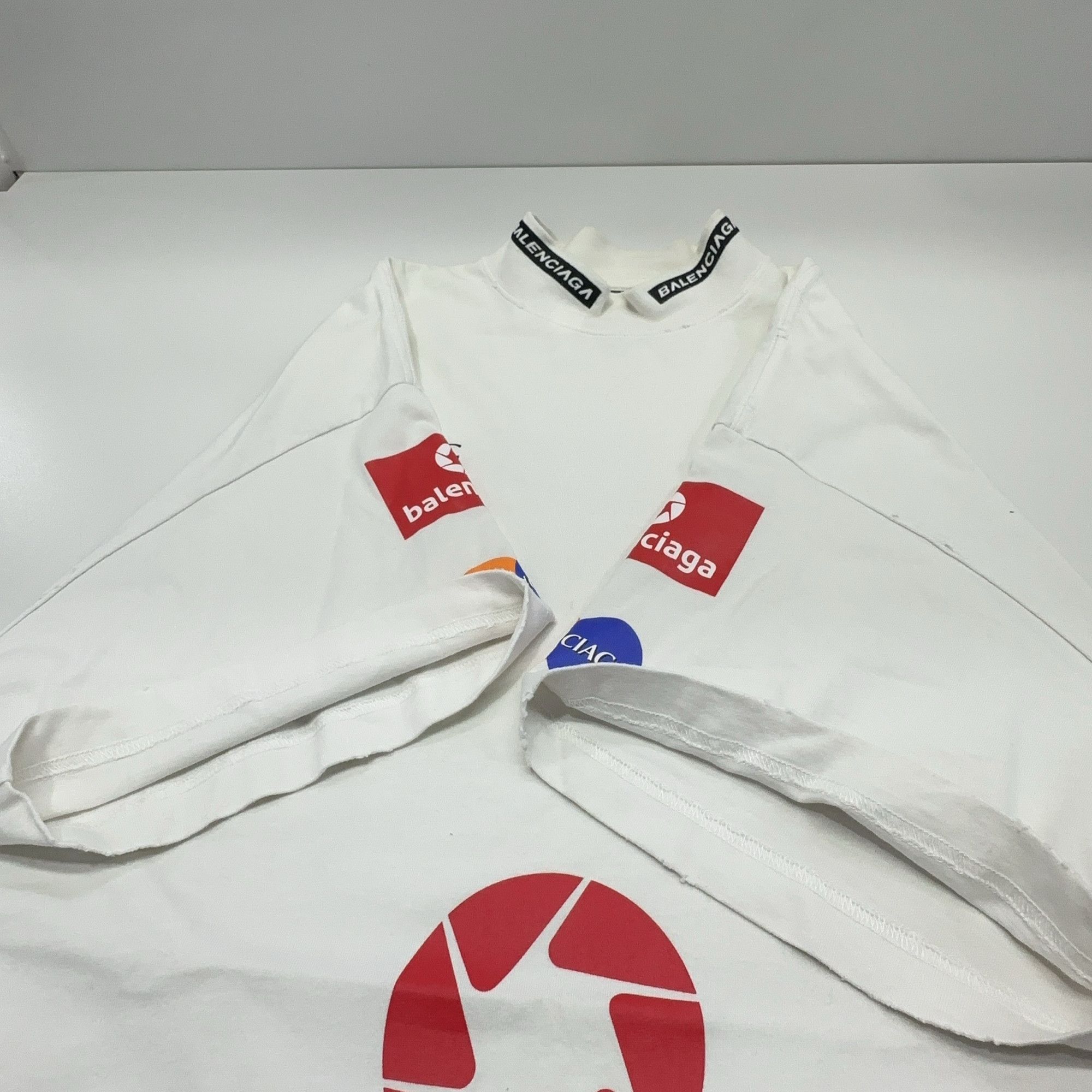 Balenciaga Balenciaga Top League Logo Print T-Shirt Size 2 Size US M / EU 48-50 / 2 - 11 Thumbnail