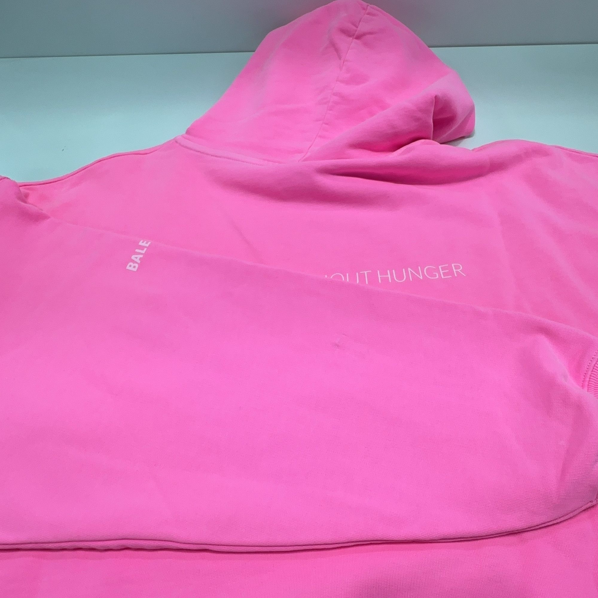 Balenciaga Balenciaga WFP Logo Print Hoodie Pink Size L Size US L / EU 52-54 / 3 - 15 Thumbnail