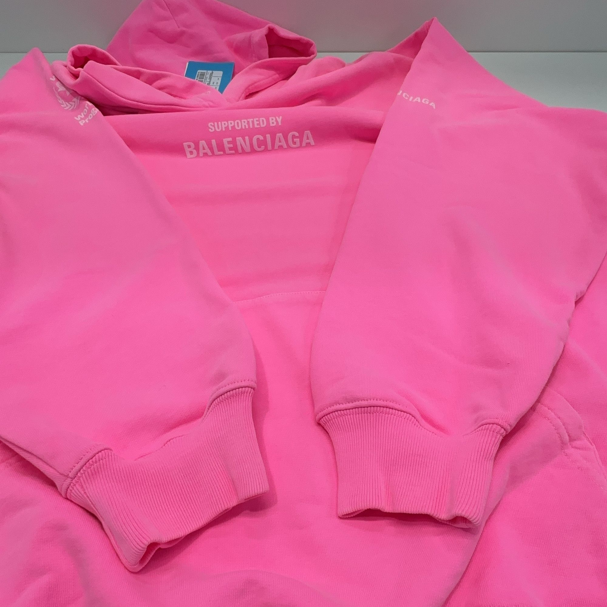 Balenciaga Balenciaga WFP Logo Print Hoodie Pink Size L Size US L / EU 52-54 / 3 - 13 Thumbnail