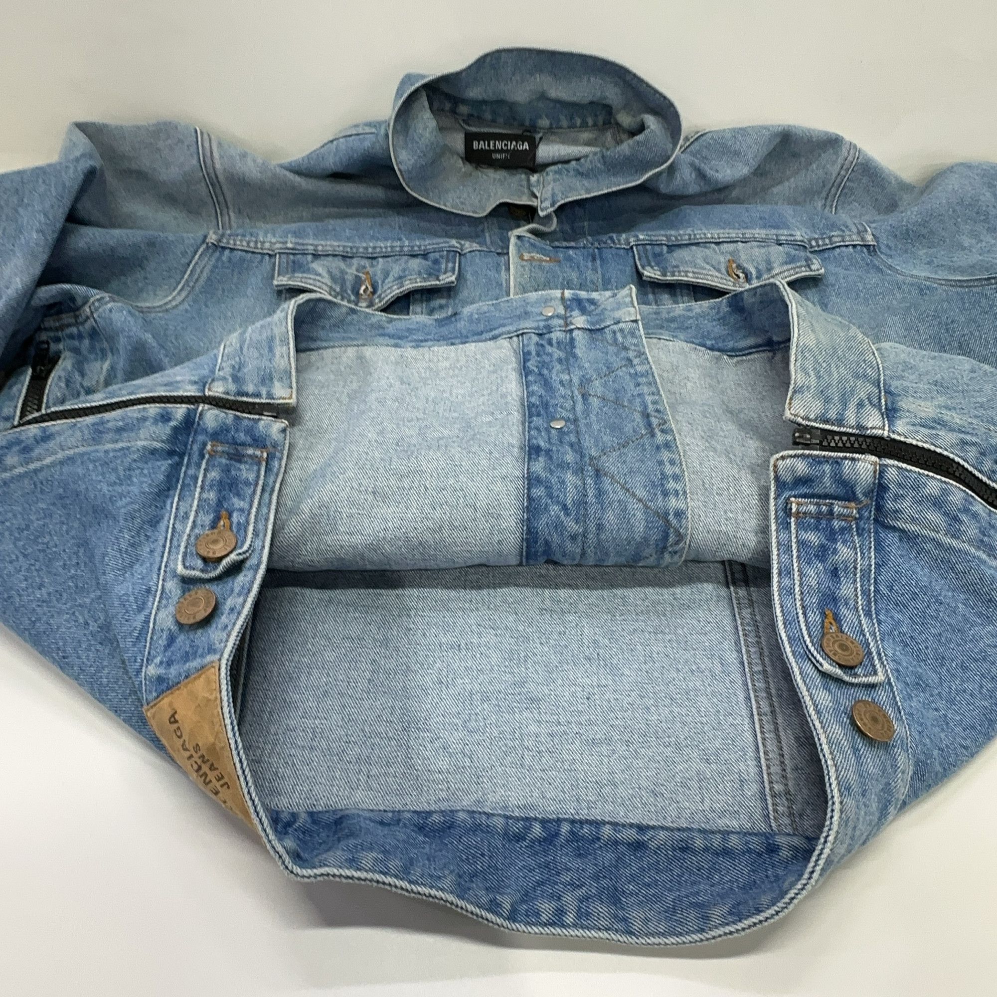 Balenciaga Balenciaga Vintage Wash Denim Jacket M Size US M / EU 48-50 / 2 - 9 Thumbnail
