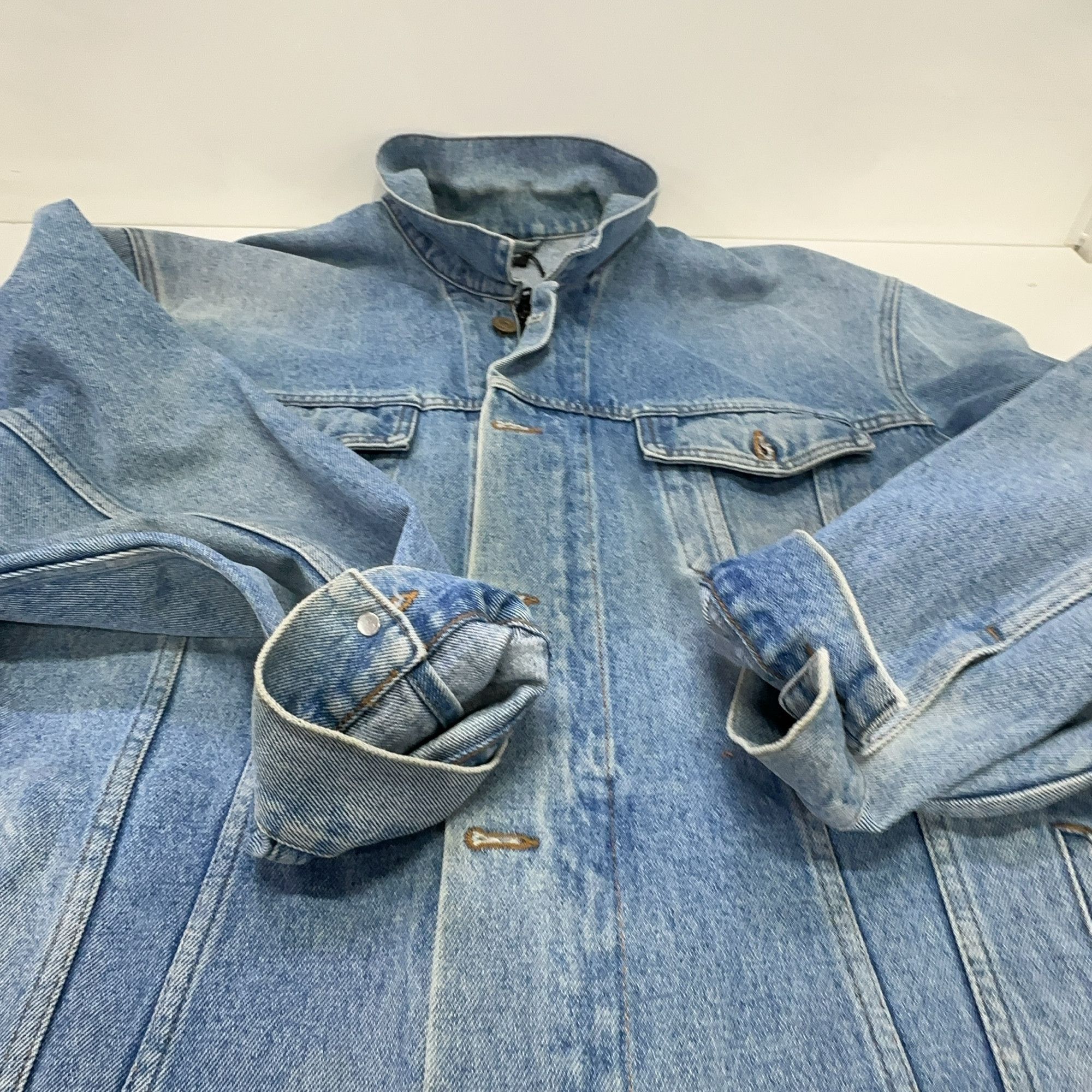 Balenciaga Balenciaga Vintage Wash Denim Jacket M Size US M / EU 48-50 / 2 - 11 Thumbnail