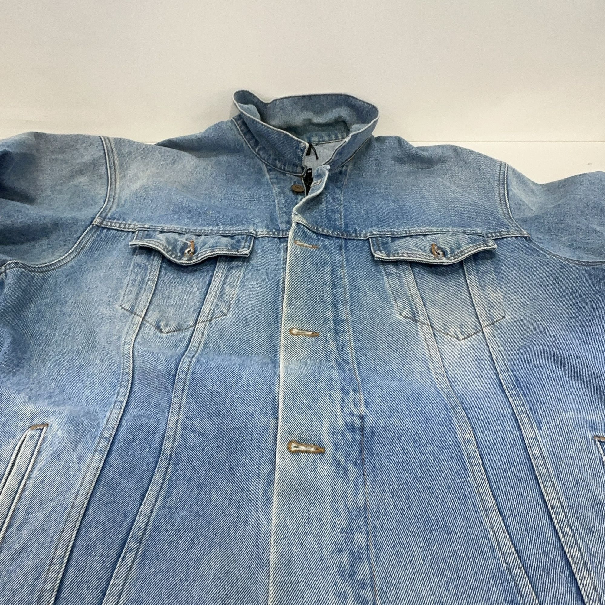 Balenciaga Balenciaga Vintage Wash Denim Jacket M Size US M / EU 48-50 / 2 - 7 Thumbnail