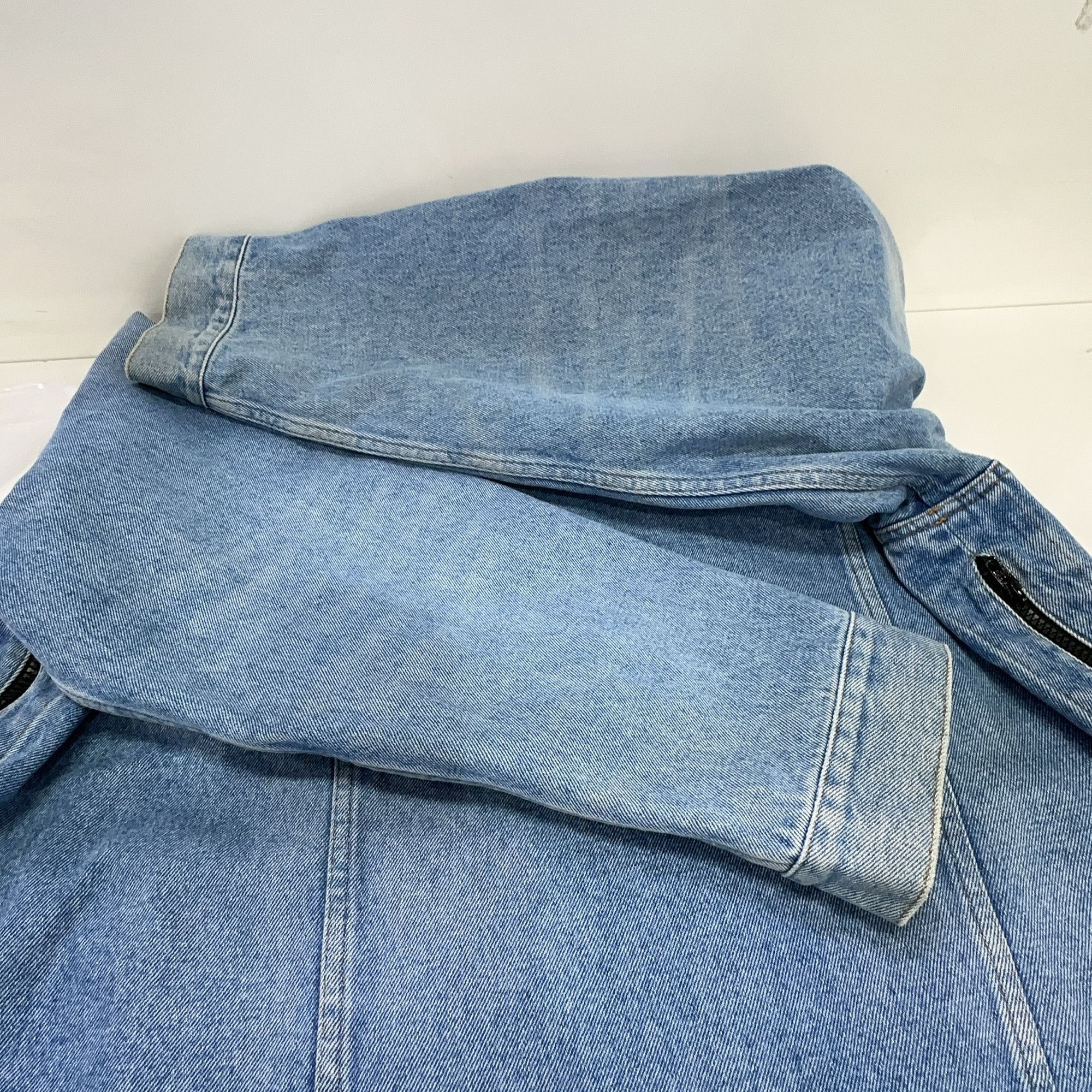 Balenciaga Balenciaga Vintage Wash Denim Jacket M Size US M / EU 48-50 / 2 - 13 Thumbnail