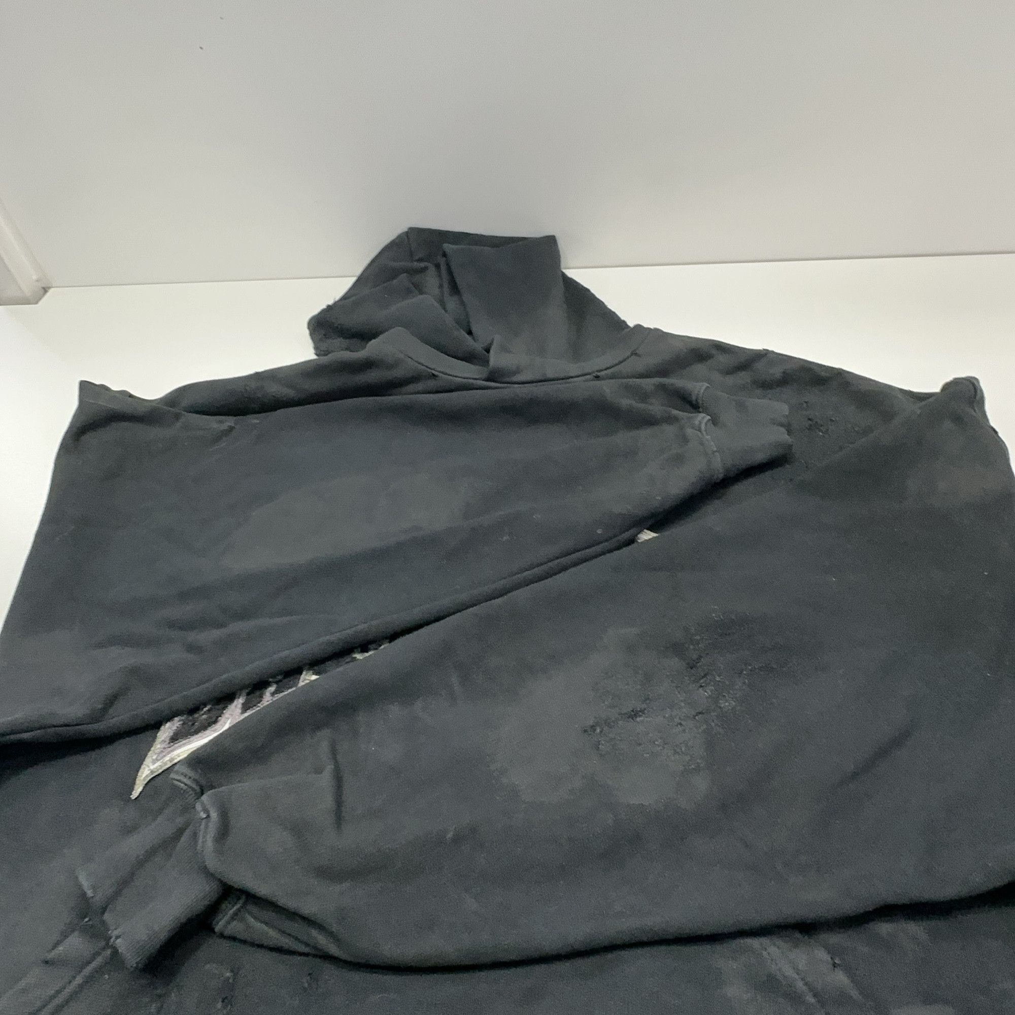 Balenciaga Balenciaga Distressed Arc Logo Hoodie Size 1 Size US S / EU 44-46 / 1 - 13 Thumbnail