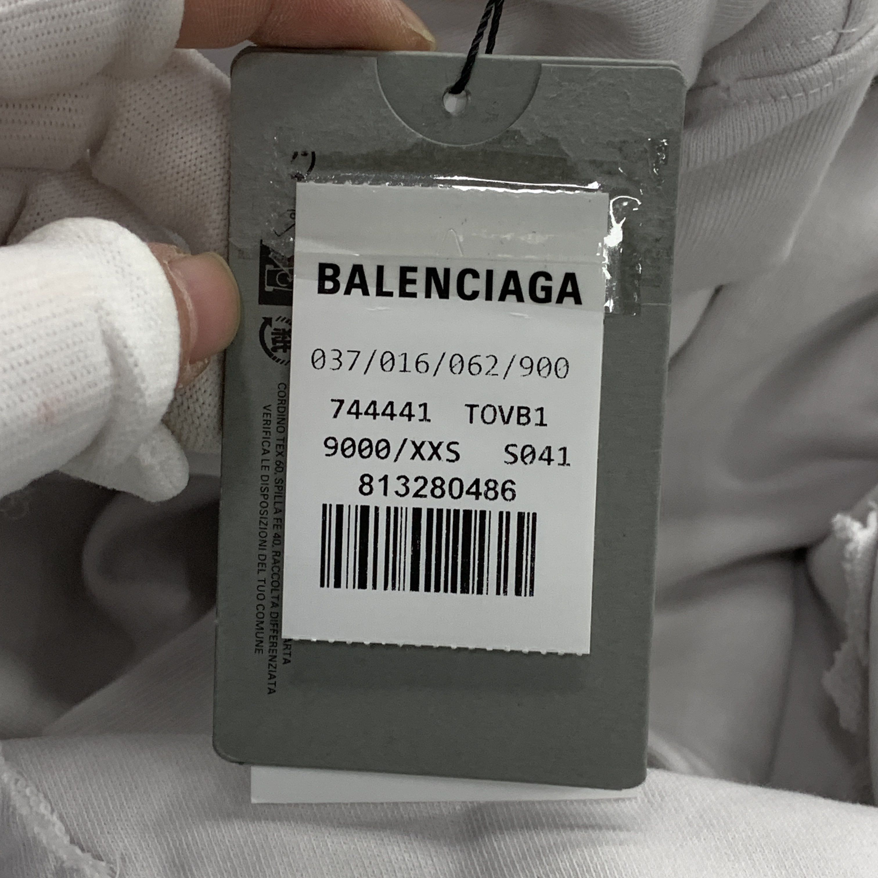 Balenciaga Balenciaga Tape Logo Distressed Hoodie XXS Size US XXS / EU 40 - 6 Thumbnail