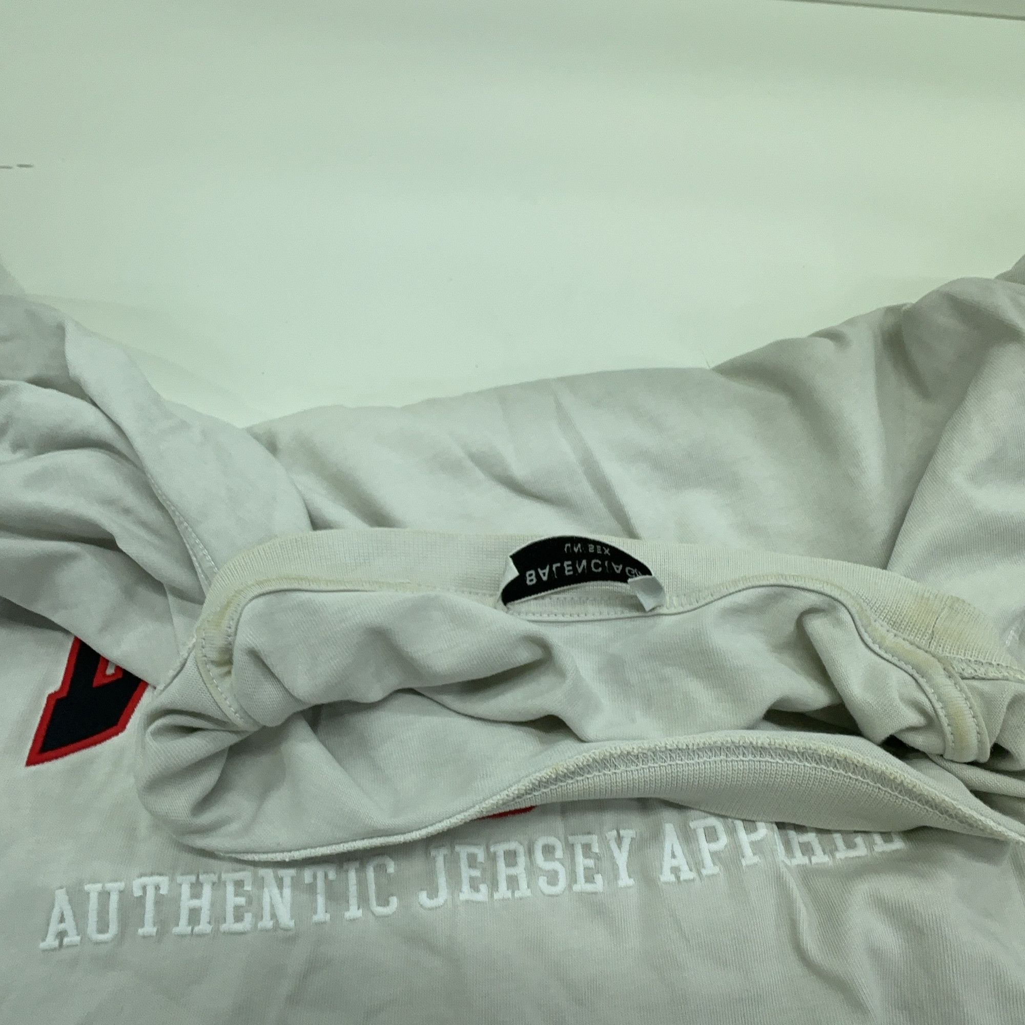 Balenciaga Balenciaga Distressed Logo Graphic T-Shirt XS Size XS / US 0-2 / IT 36-38 - 8 Thumbnail