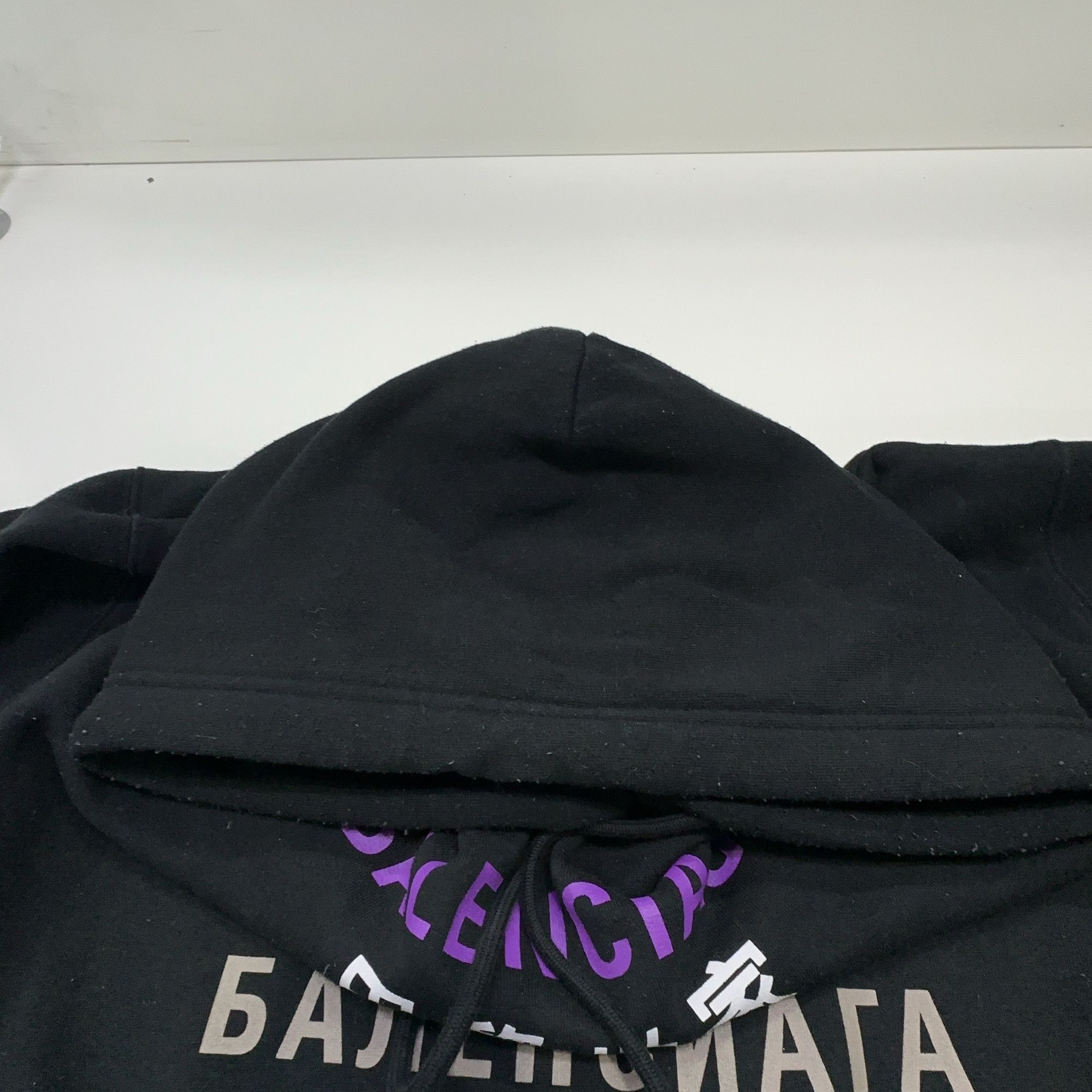 Balenciaga Balenciaga Languages Logo Hoodie Size M Size M / US 6-8 / IT 42-44 - 7 Thumbnail