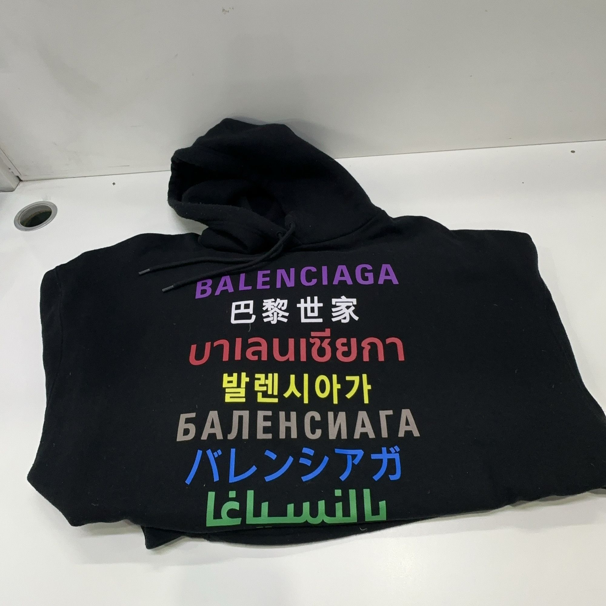 Balenciaga Balenciaga Languages Logo Hoodie Size M Size M / US 6-8 / IT 42-44 - 10 Thumbnail