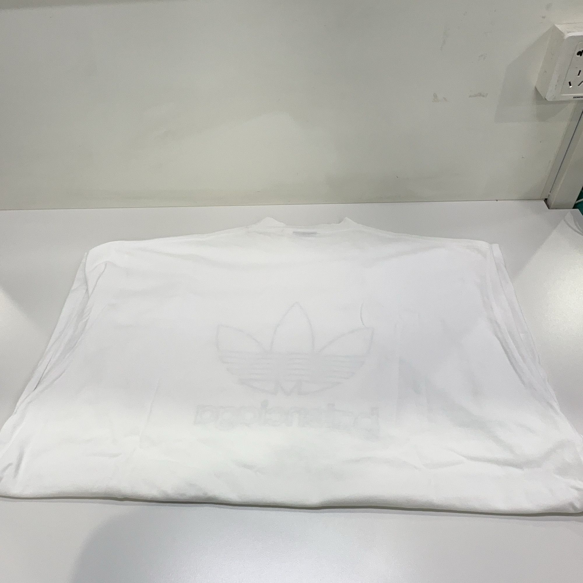 Balenciaga Balenciaga x Adidas Logo Print T-Shirt Size 3 Size US L / EU 52-54 / 3 - 12 Thumbnail