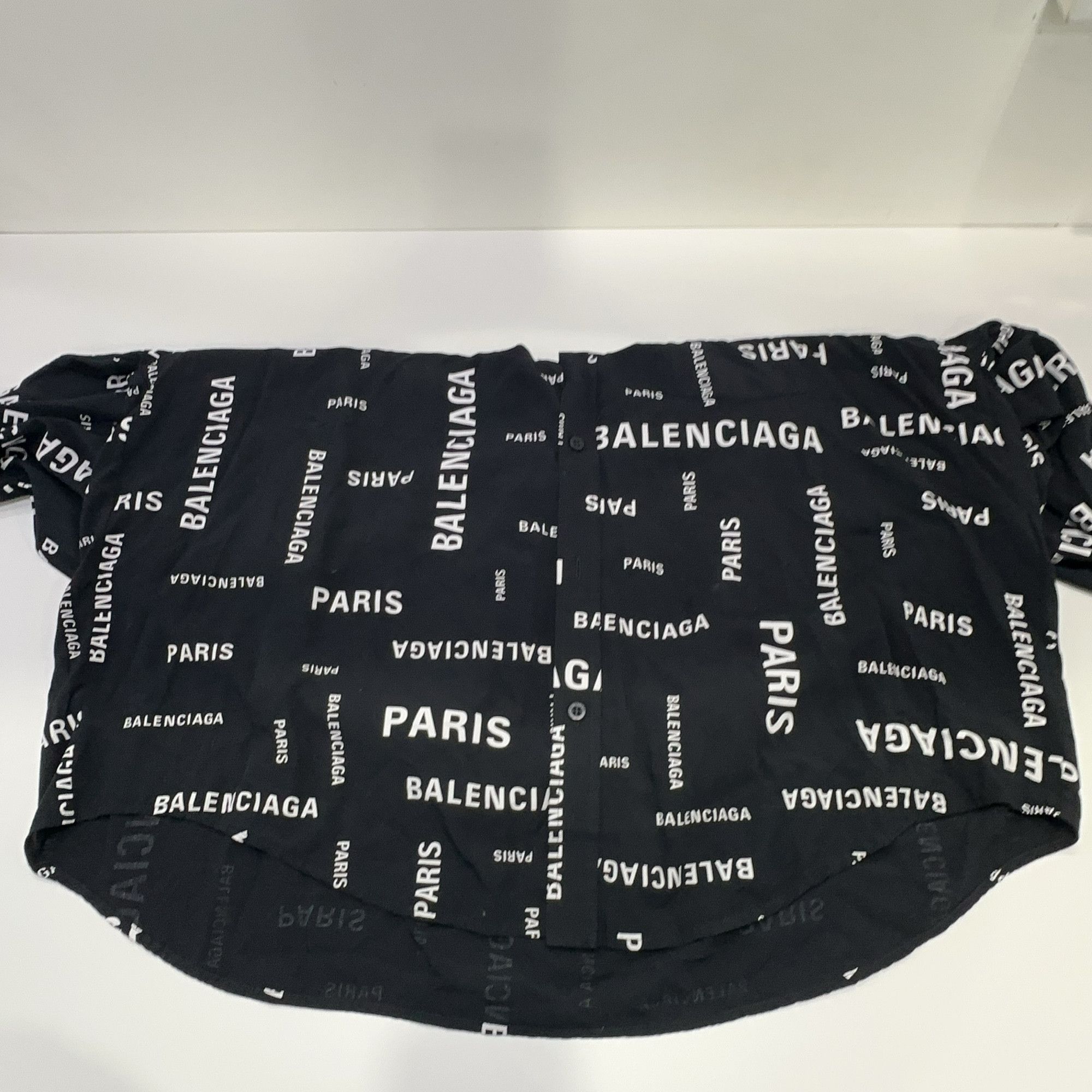 Balenciaga Balenciaga All-over Logo Button Up Shirt Size 39 Size US M / EU 48-50 / 2 - 9 Thumbnail