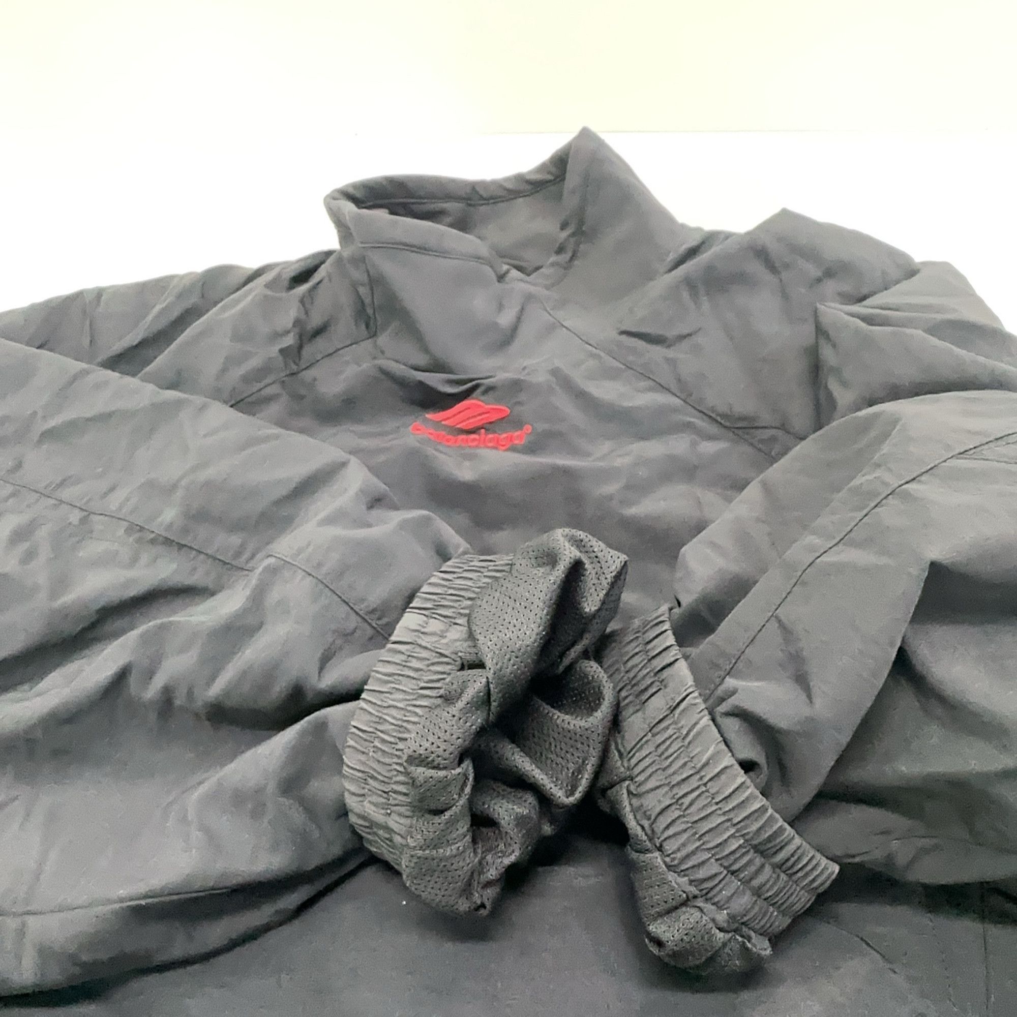 Balenciaga Balenciaga Embroidered Logo Track Jacket Size 1 Size S / US 4 / IT 40 - 11 Thumbnail