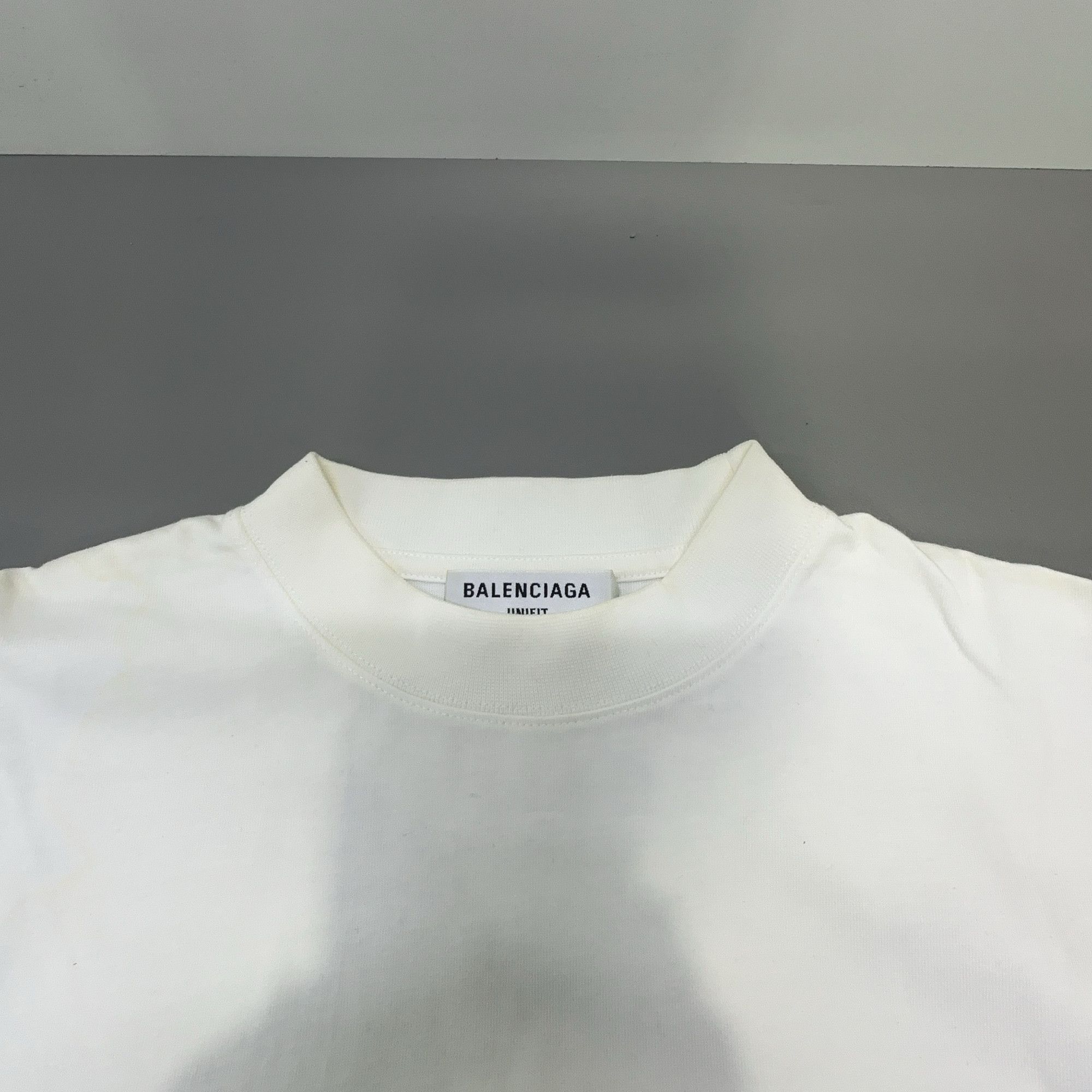 Balenciaga Balenciaga Pride 2022 Flag Graphic T-Shirt Size 2 Size US M / EU 48-50 / 2 - 9 Thumbnail