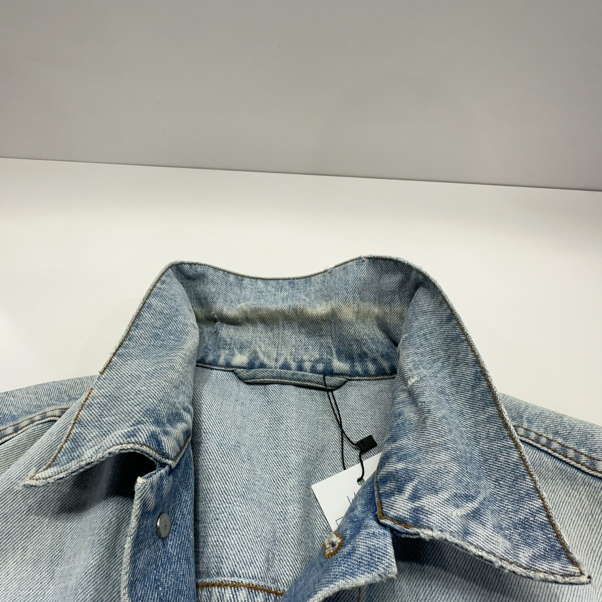 Balenciaga Balenciaga Logo Back Denim Jacket 44 Size US S / EU 44-46 / 1 - 7 Thumbnail