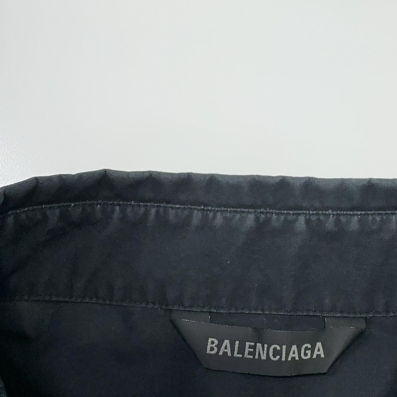 Balenciaga Balenciaga Back Logo Short Sleeve Shirt 39 Size US M / EU 48-50 / 2 - 11 Thumbnail