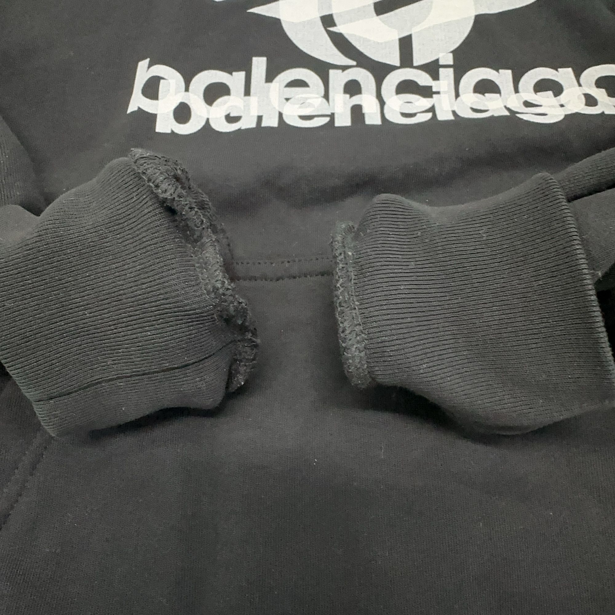 Balenciaga Balenciaga Logo Print Hoodie XS Size US XS / EU 42 / 0 - 13 Thumbnail
