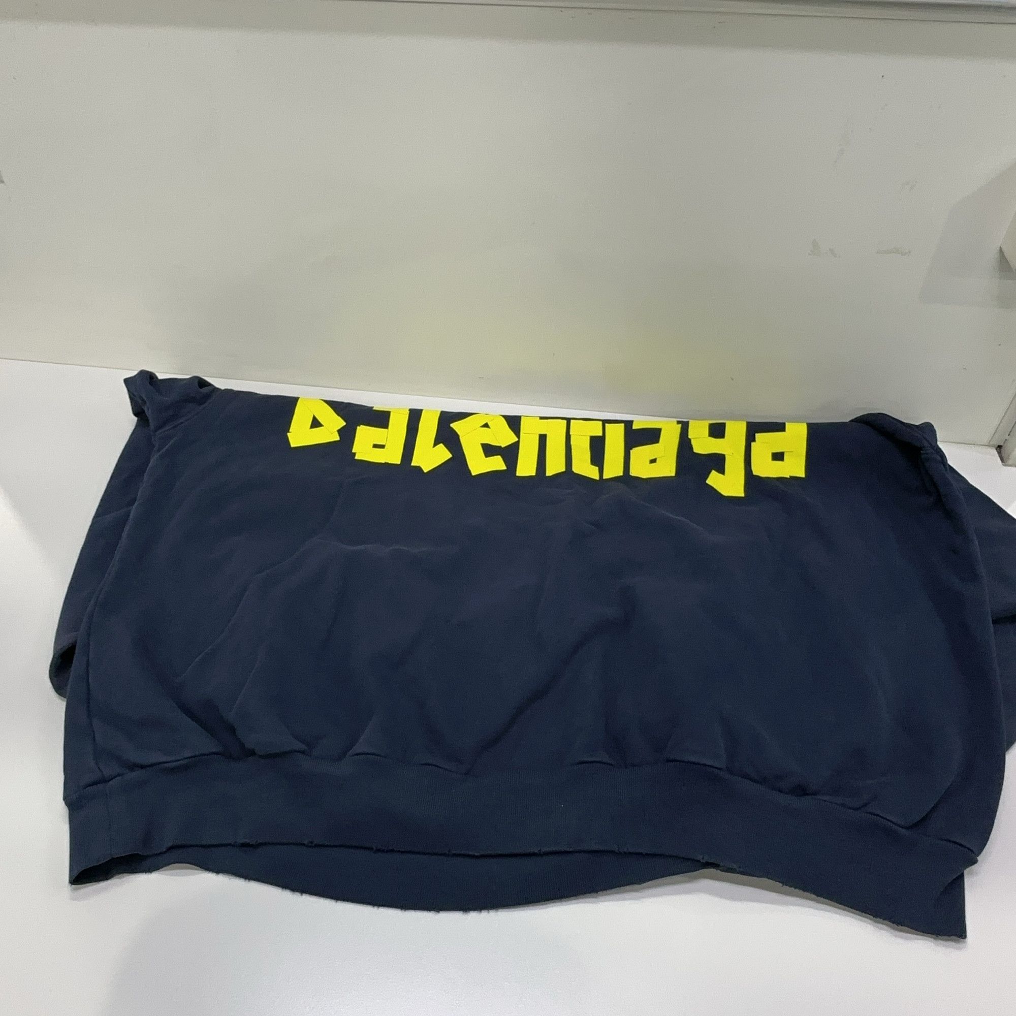 Balenciaga Balenciaga Tape Logo Sweatshirt Size 1 Size US S / EU 44-46 / 1 - 14 Thumbnail