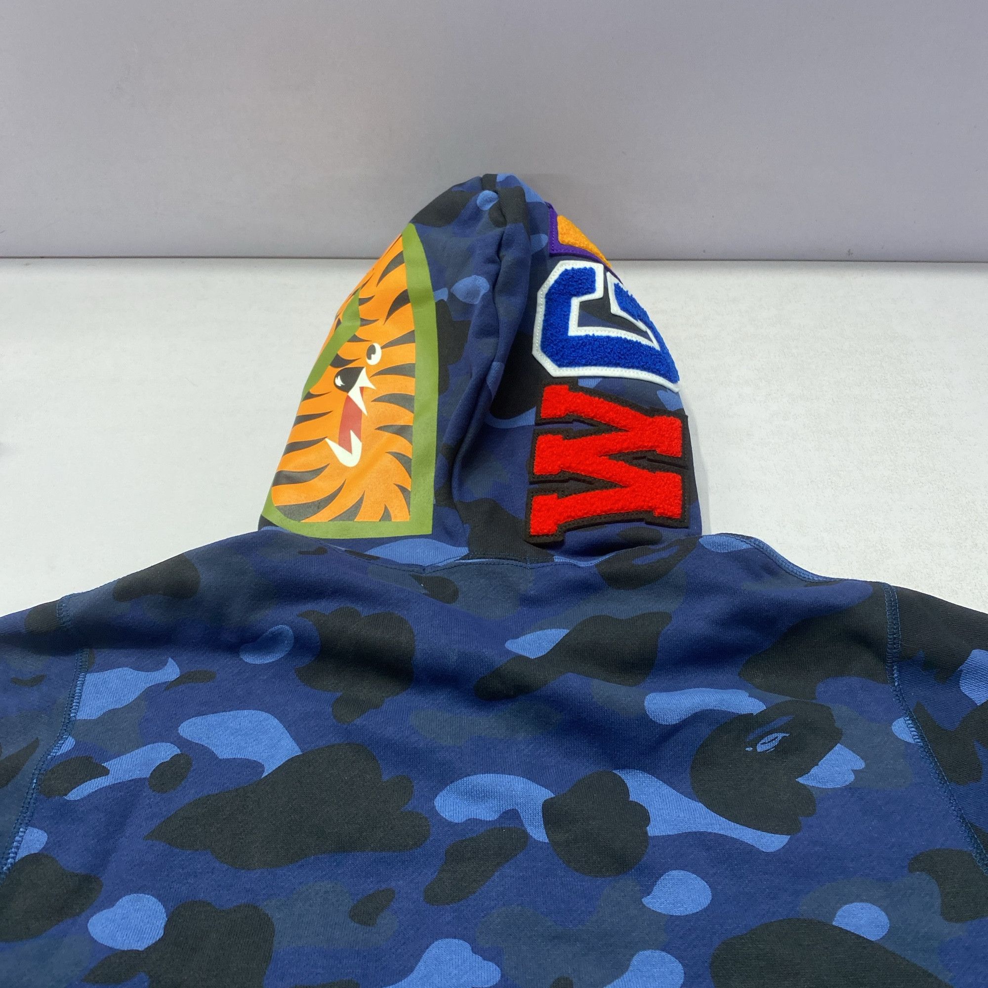 Bape A BATHING APE Color Camo Shark Full Zip Hoodie S Size US S / EU 44-46 / 1 - 8 Thumbnail