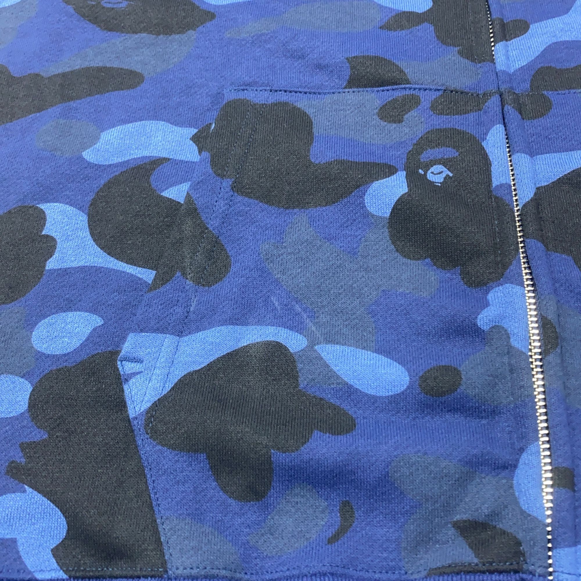 Bape A BATHING APE Color Camo Shark Full Zip Hoodie S Size US S / EU 44-46 / 1 - 9 Thumbnail