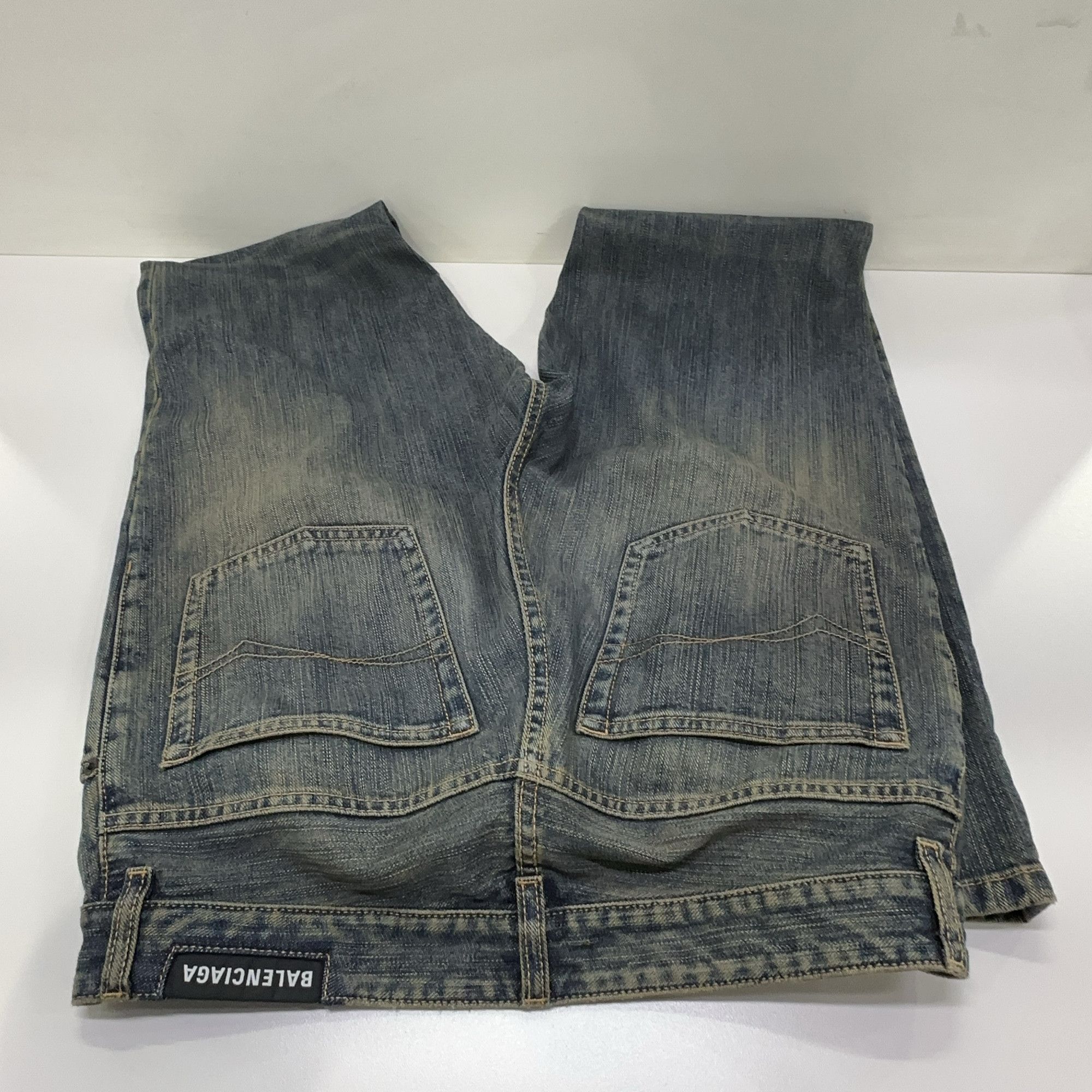 Balenciaga Balenciaga Distressed Bootcut Jeans L Size 30" / US 8 / IT 44 - 10 Thumbnail