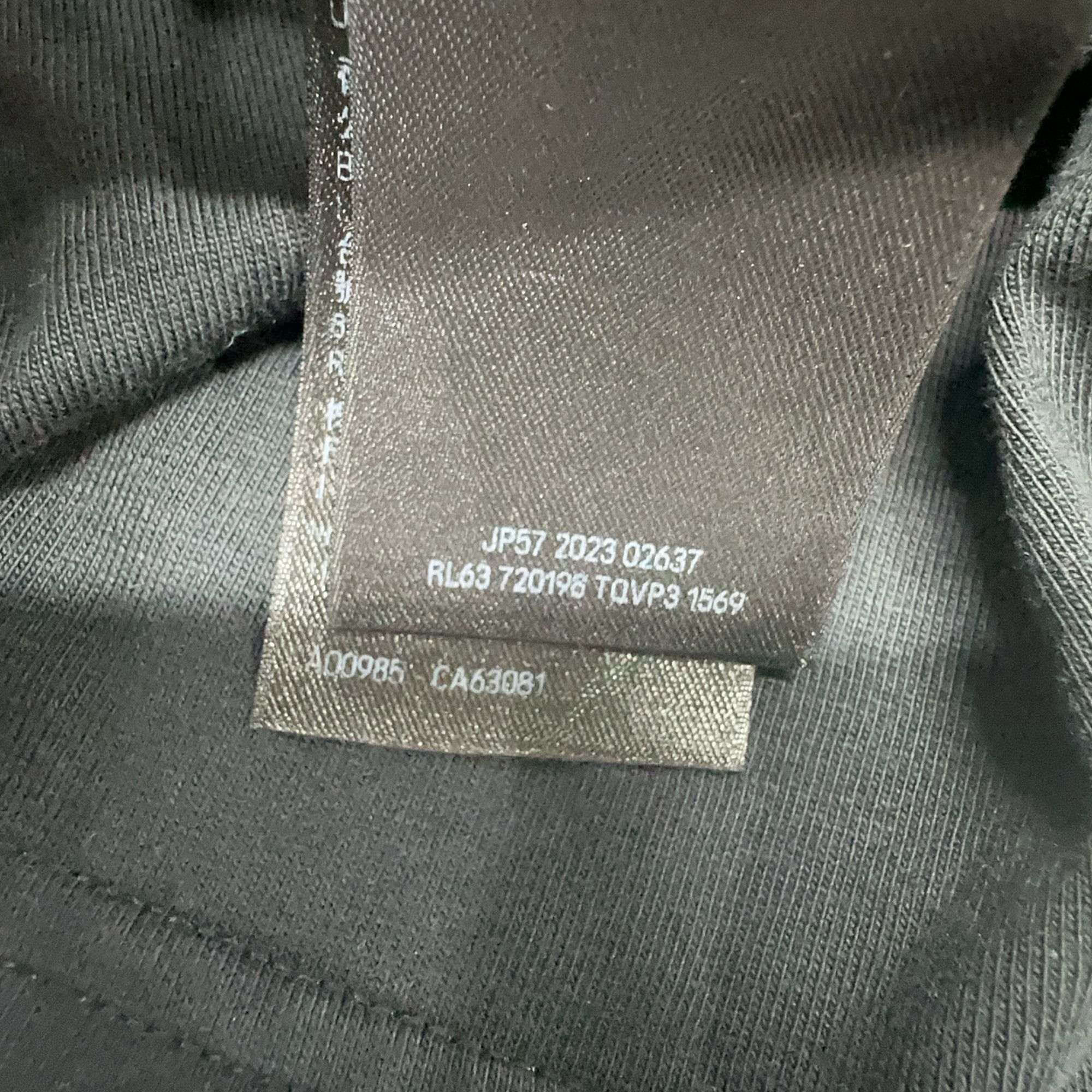 Balenciaga Balenciaga Distressed Logo T-Shirt Size 2 Size US M / EU 48-50 / 2 - 13 Thumbnail