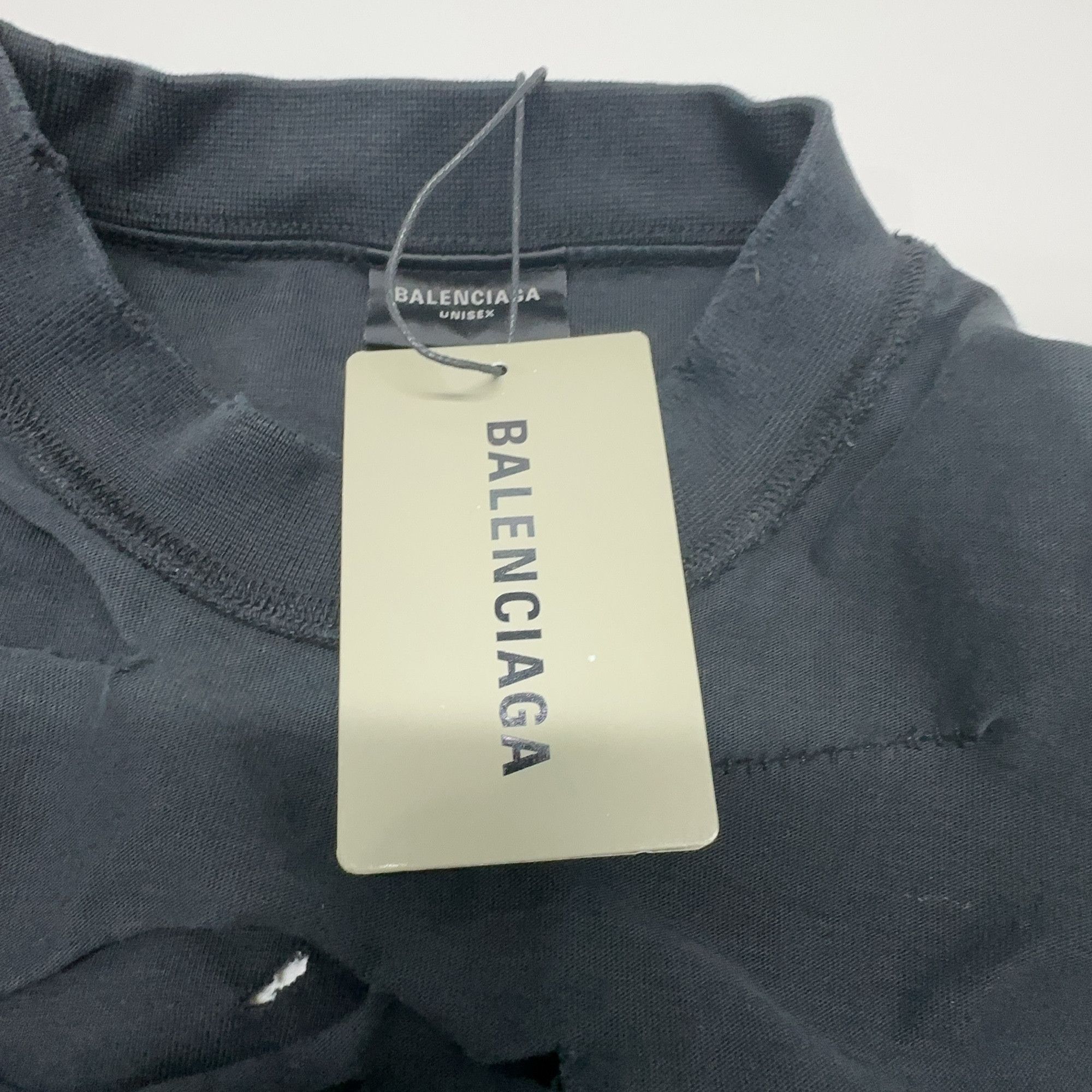 Balenciaga Balenciaga Distressed Logo T-Shirt Size 2 Size US M / EU 48-50 / 2 - 7 Thumbnail