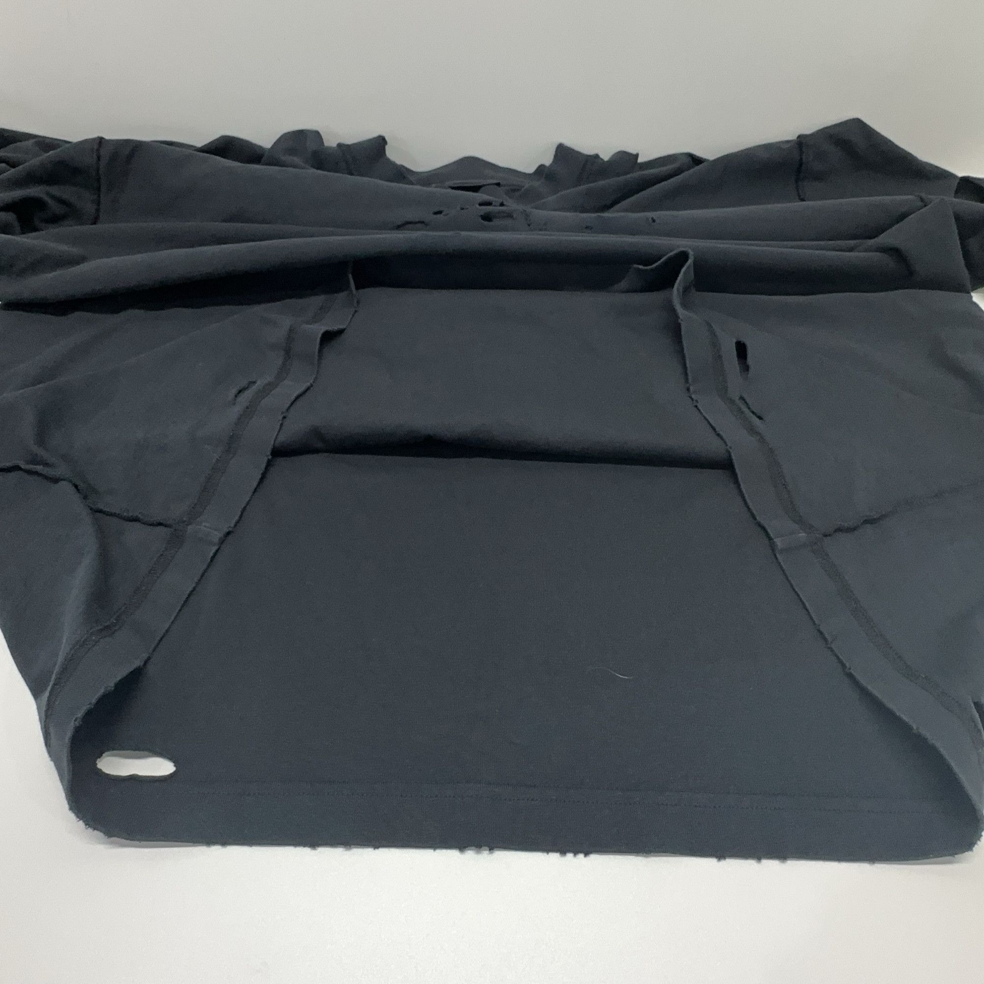 Balenciaga Balenciaga Distressed Logo T-Shirt Size 2 Size US M / EU 48-50 / 2 - 16 Thumbnail