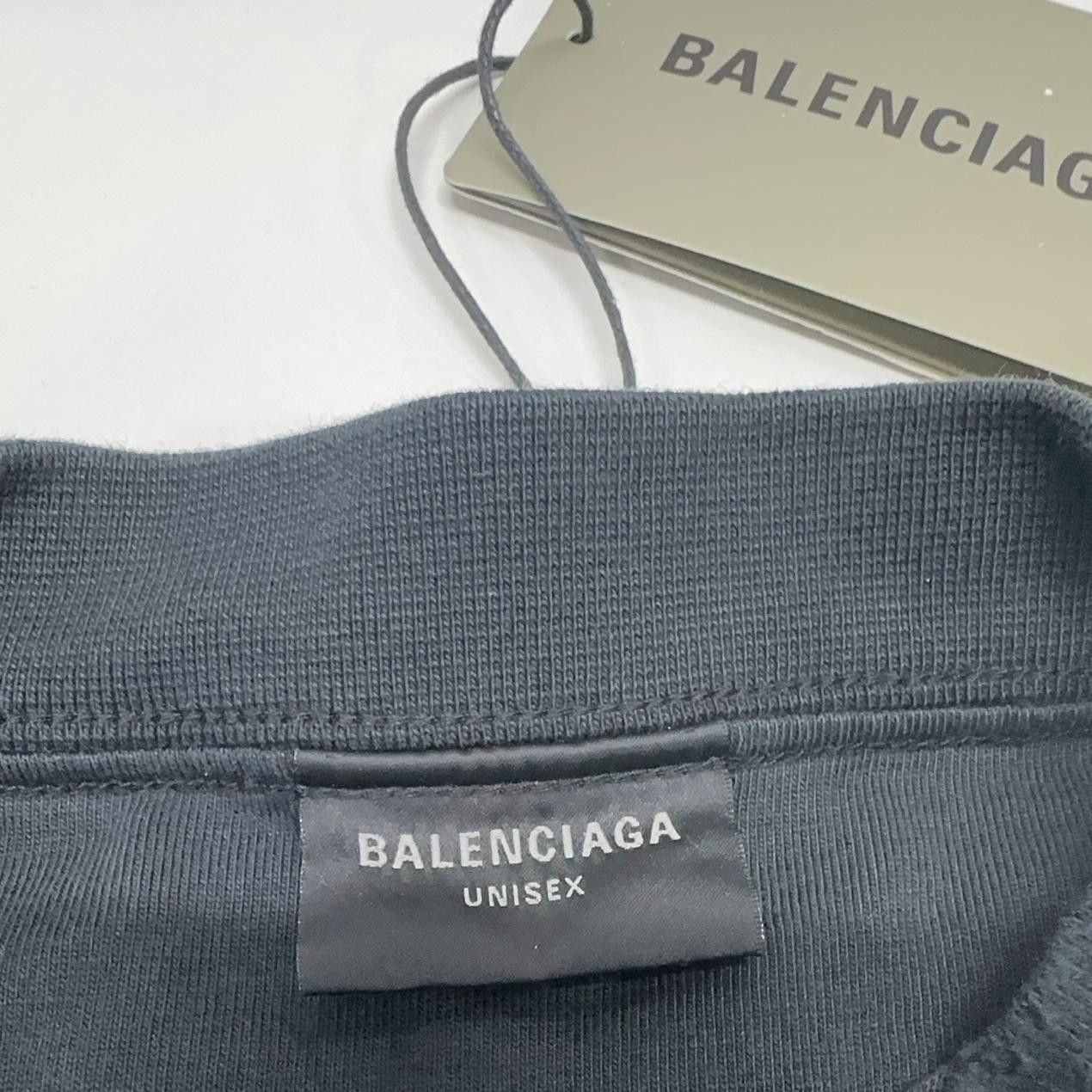 Balenciaga Balenciaga Distressed Logo T-Shirt Size 2 Size US M / EU 48-50 / 2 - 10 Thumbnail