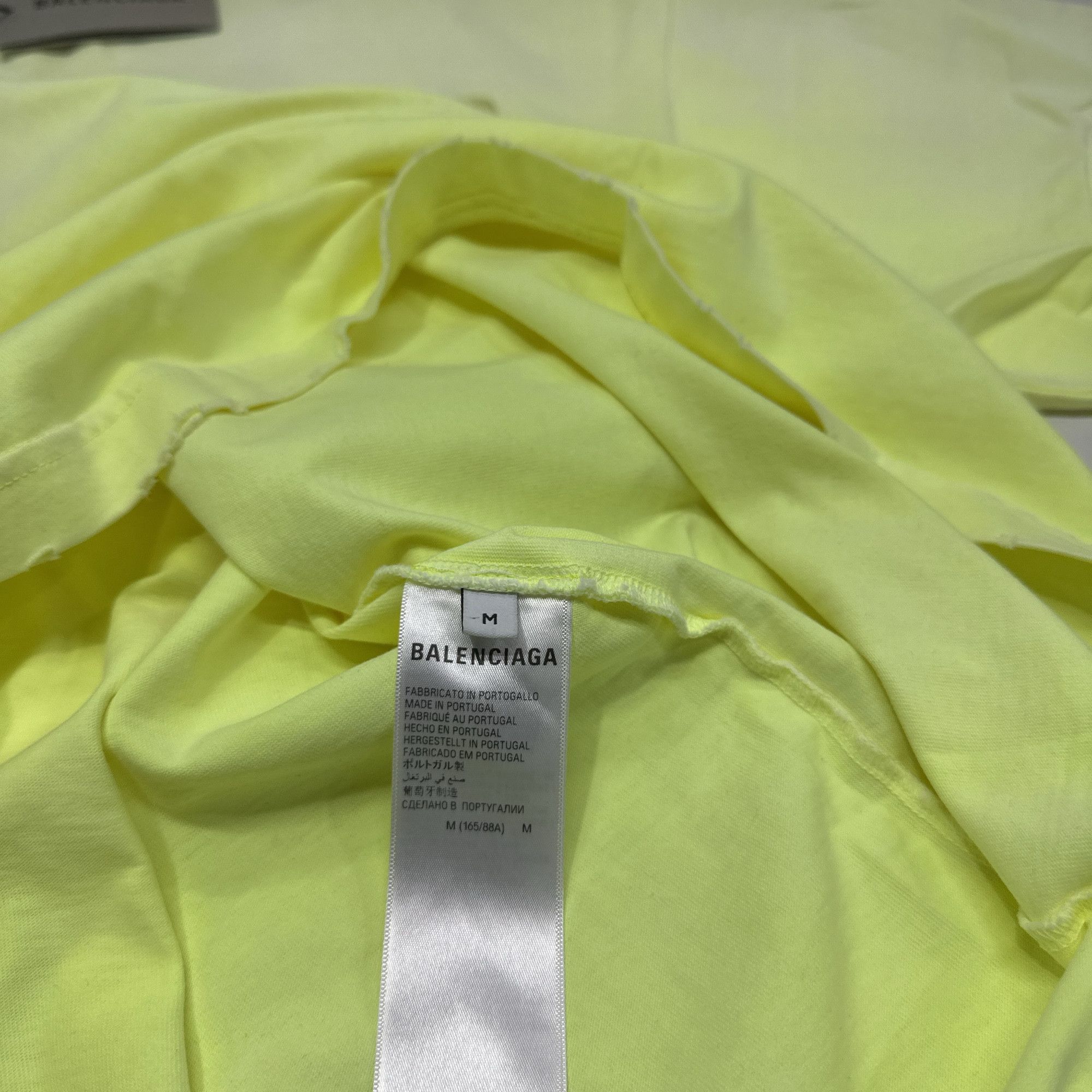 Balenciaga Balenciaga Tape Logo Short Sleeve T-Shirt Size M Size US M / EU 48-50 / 2 - 6 Thumbnail
