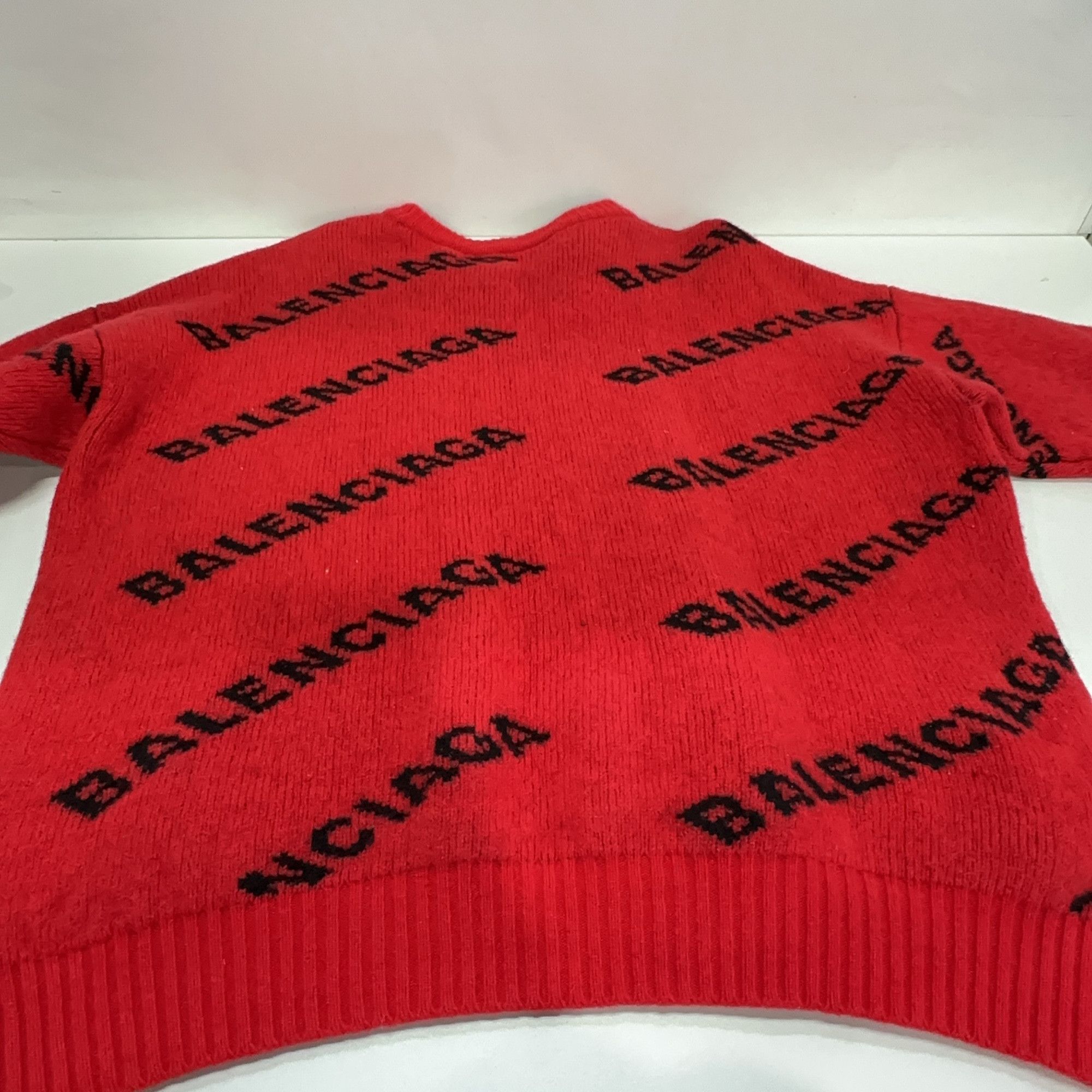 Balenciaga Balenciaga Logo Print Wool Sweater Size M Size US M / EU 48-50 / 2 - 10 Thumbnail