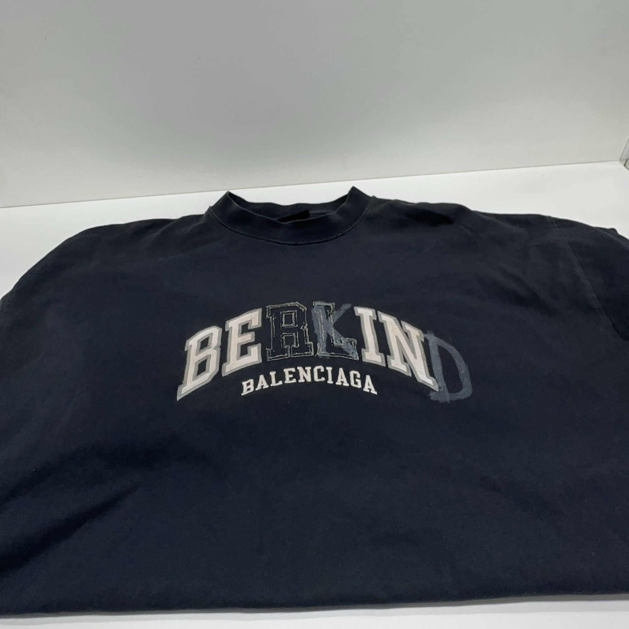 Balenciaga Balenciaga Be Kind Logo T-Shirt Size 4 Size US XL / EU 56 / 4 - 8 Thumbnail