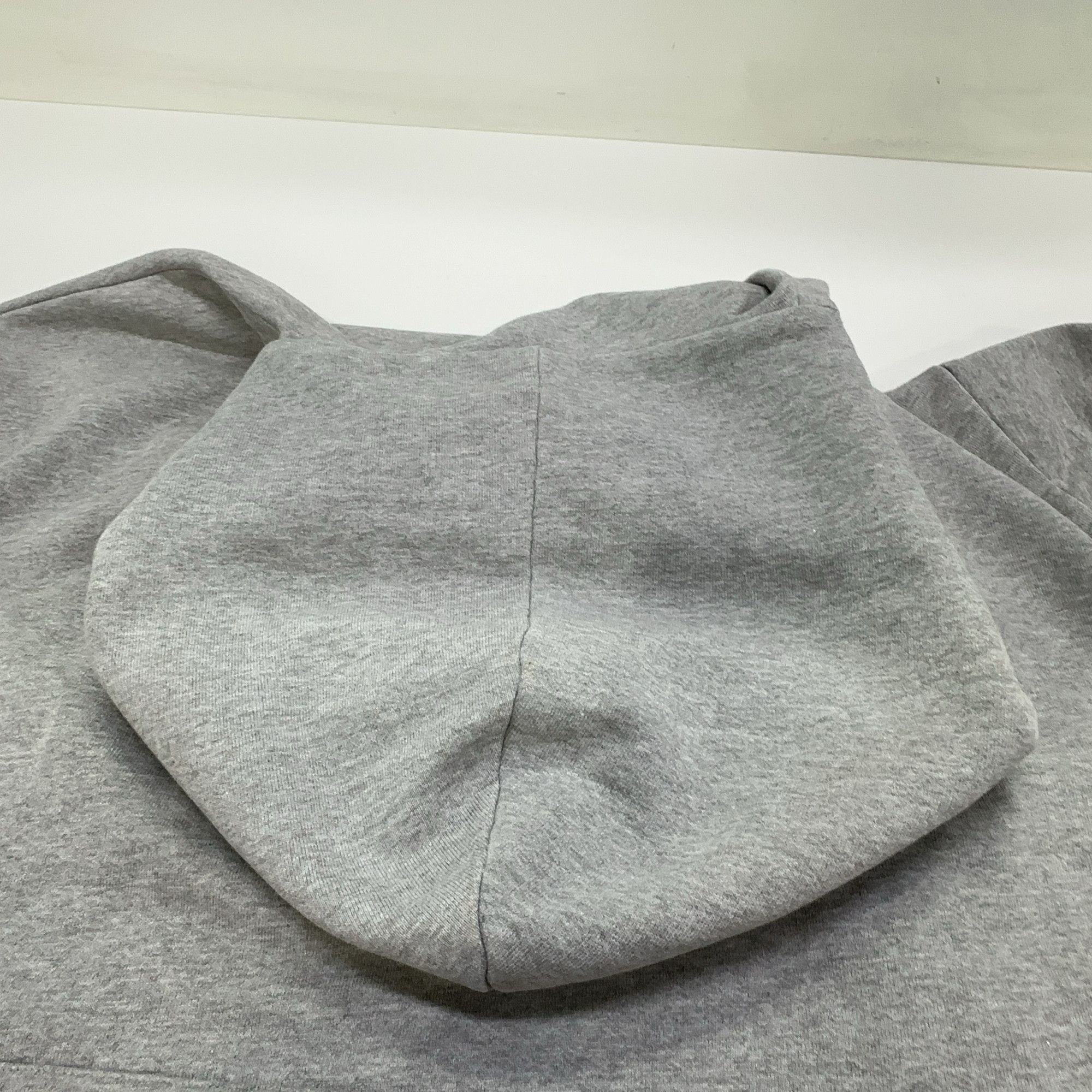 Balenciaga Balenciaga Milano Logo Graphic Hoodie M Size M / US 6-8 / IT 42-44 - 14 Thumbnail
