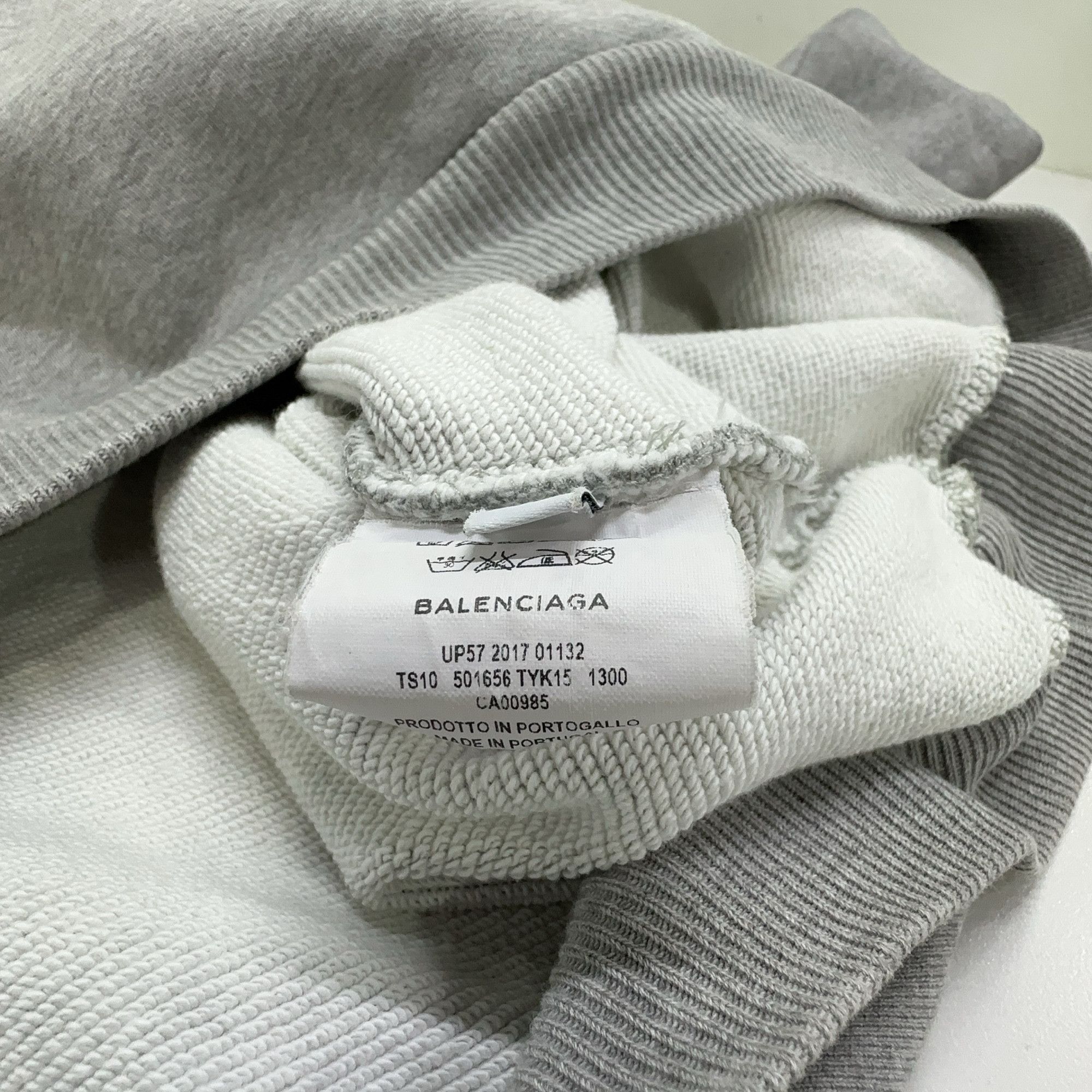 Balenciaga Balenciaga Milano Logo Graphic Hoodie M Size M / US 6-8 / IT 42-44 - 7 Thumbnail