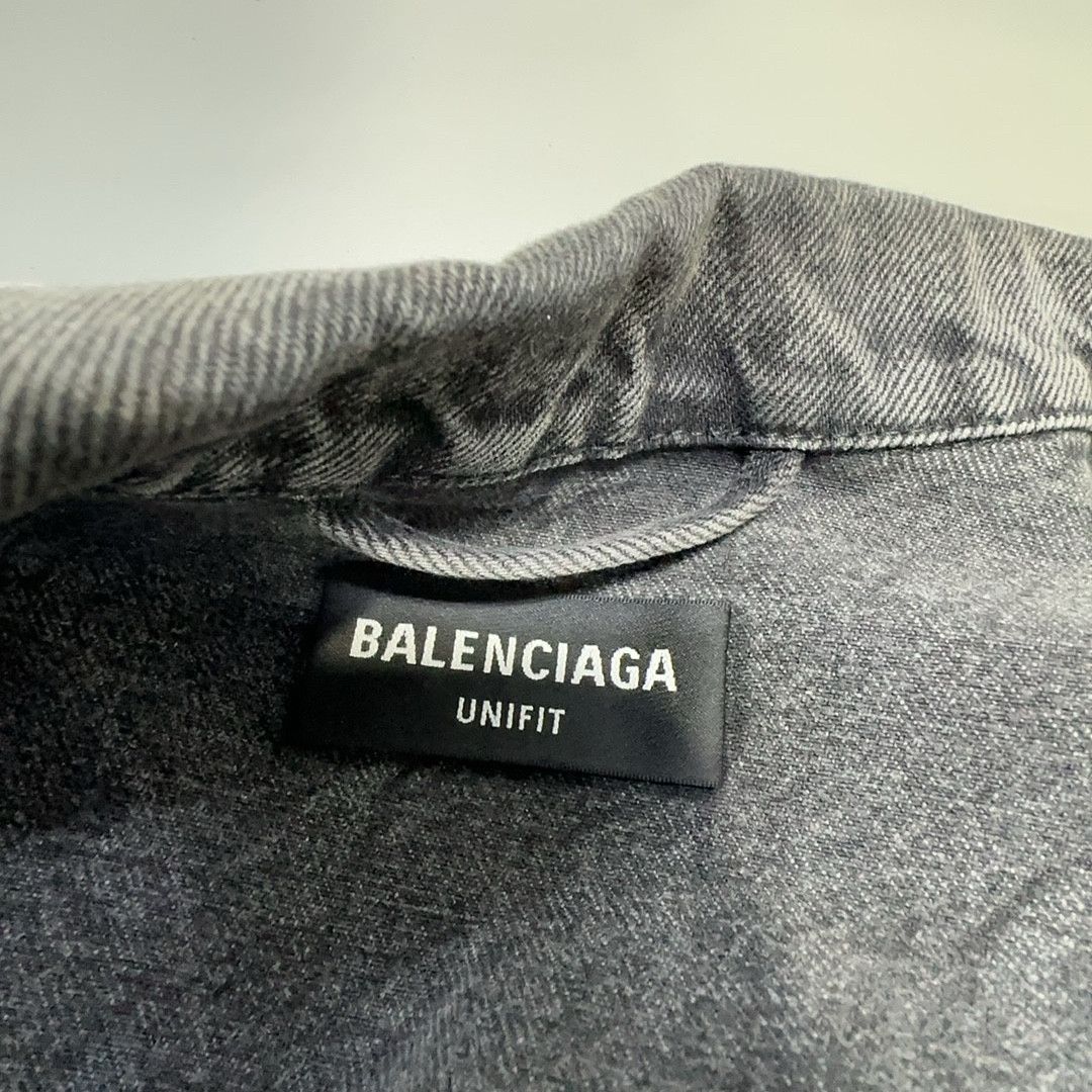 Balenciaga Balenciaga Heart Logo Denim Jacket XS Size XS / US 0-2 / IT 36-38 - 4 Thumbnail