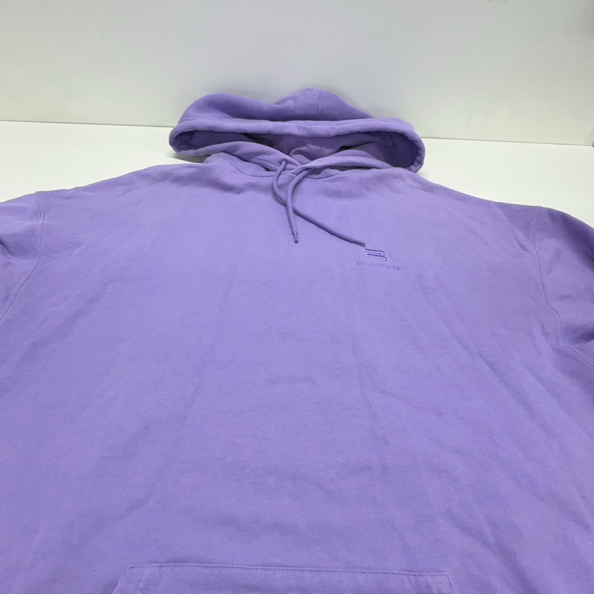 Balenciaga Balenciaga Logo Embroidered Hoodie Size M Size US M / EU 48-50 / 2 - 9 Thumbnail
