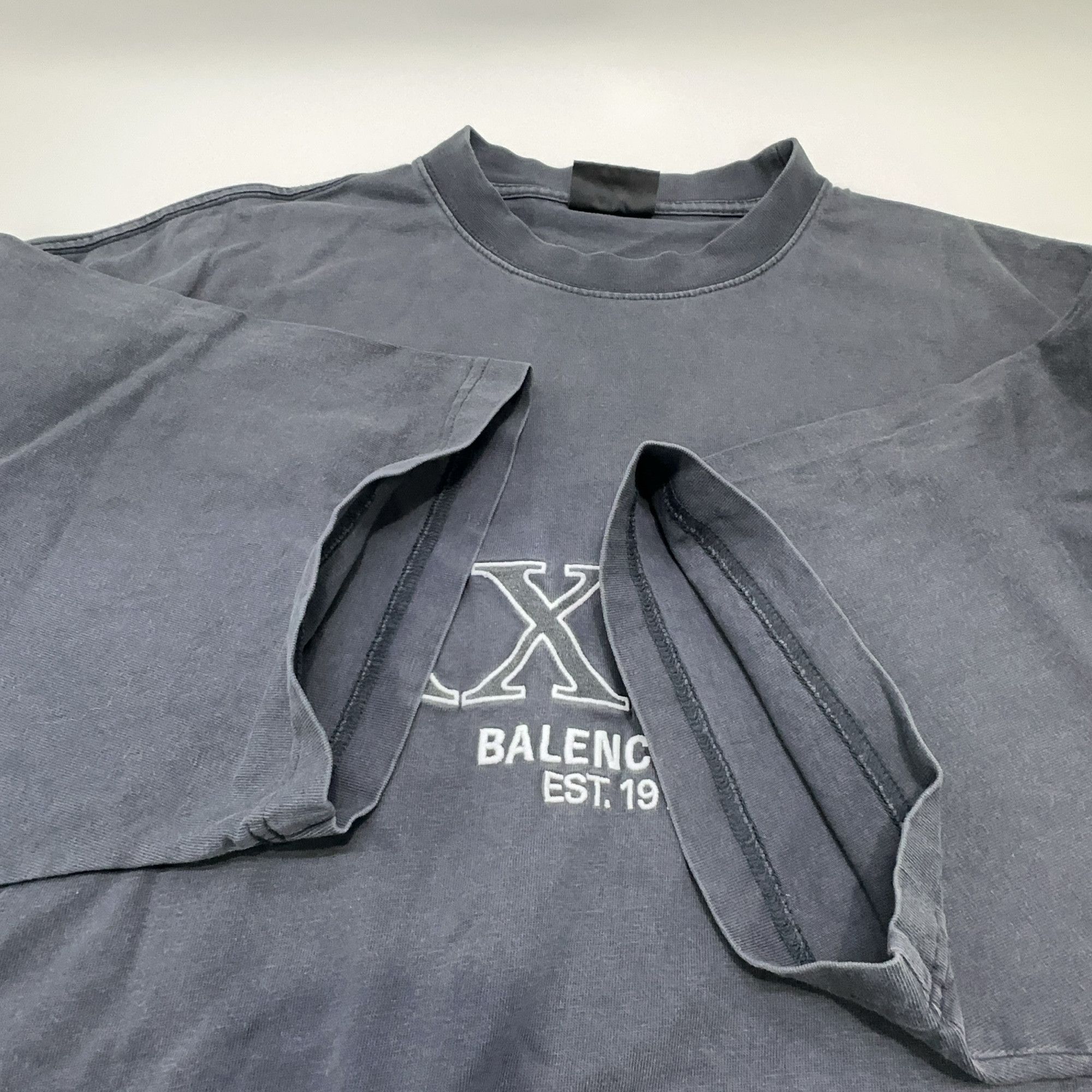 Balenciaga Balenciaga XXXL Logo Short Sleeve T-Shirt M Size US M / EU 48-50 / 2 - 8 Thumbnail
