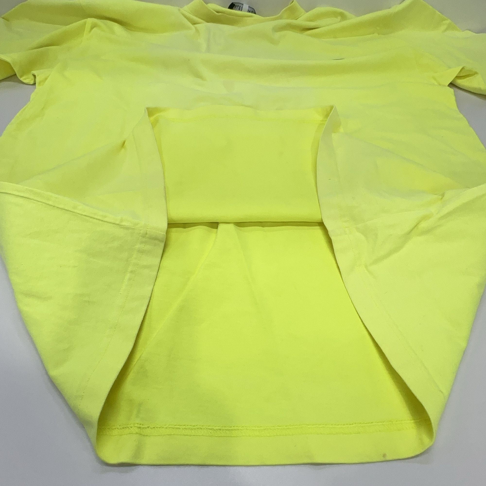 Balenciaga Balenciaga Wave Logo Print T-Shirt Yellow S Size US S / EU 44-46 / 1 - 9 Thumbnail