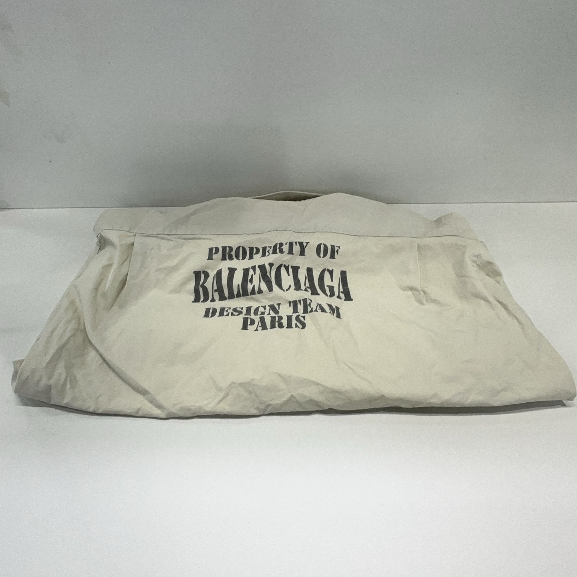 Balenciaga Balenciaga Design Team Logo Print Shirt 37 Size US S / EU 44-46 / 1 - 13 Thumbnail