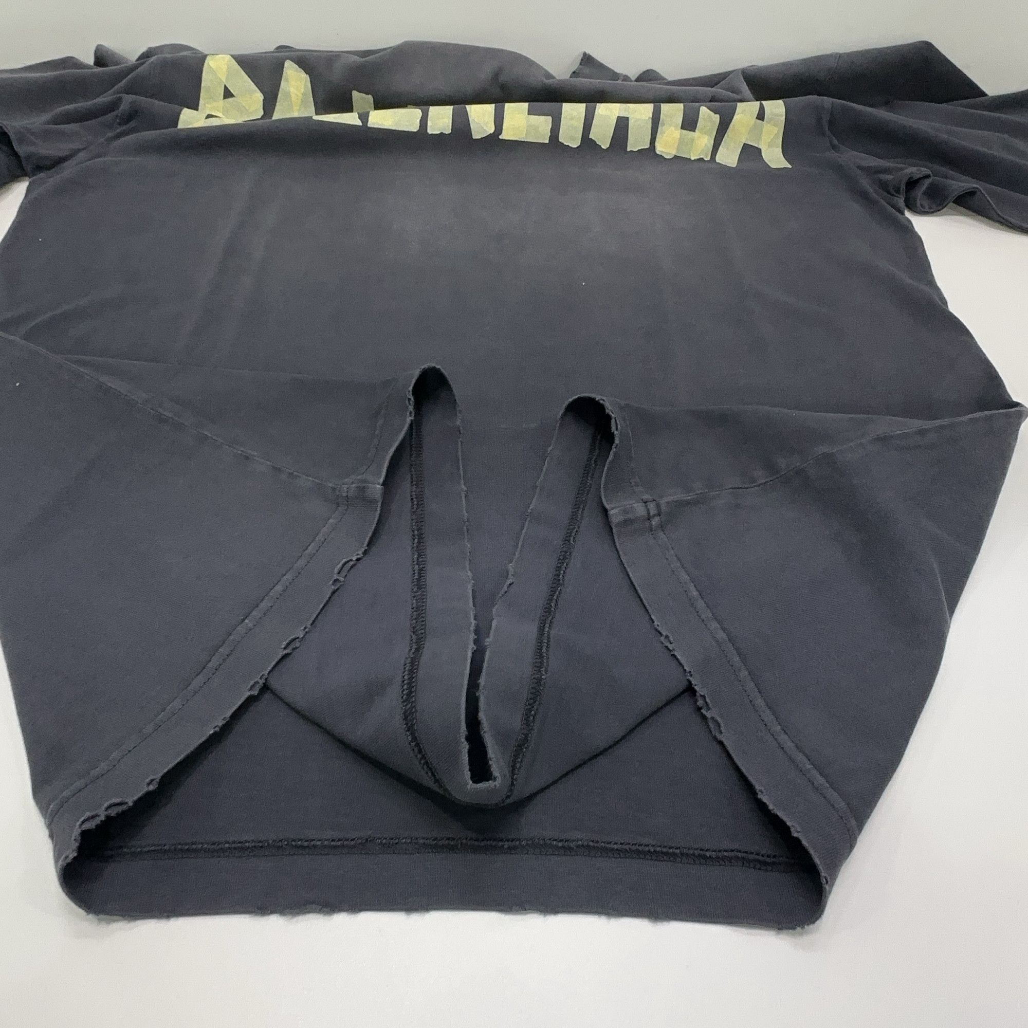 Balenciaga Balenciaga SS23 Tape Logo BB Monogram T-Shirt XS Size US XS / EU 42 / 0 - 12 Thumbnail