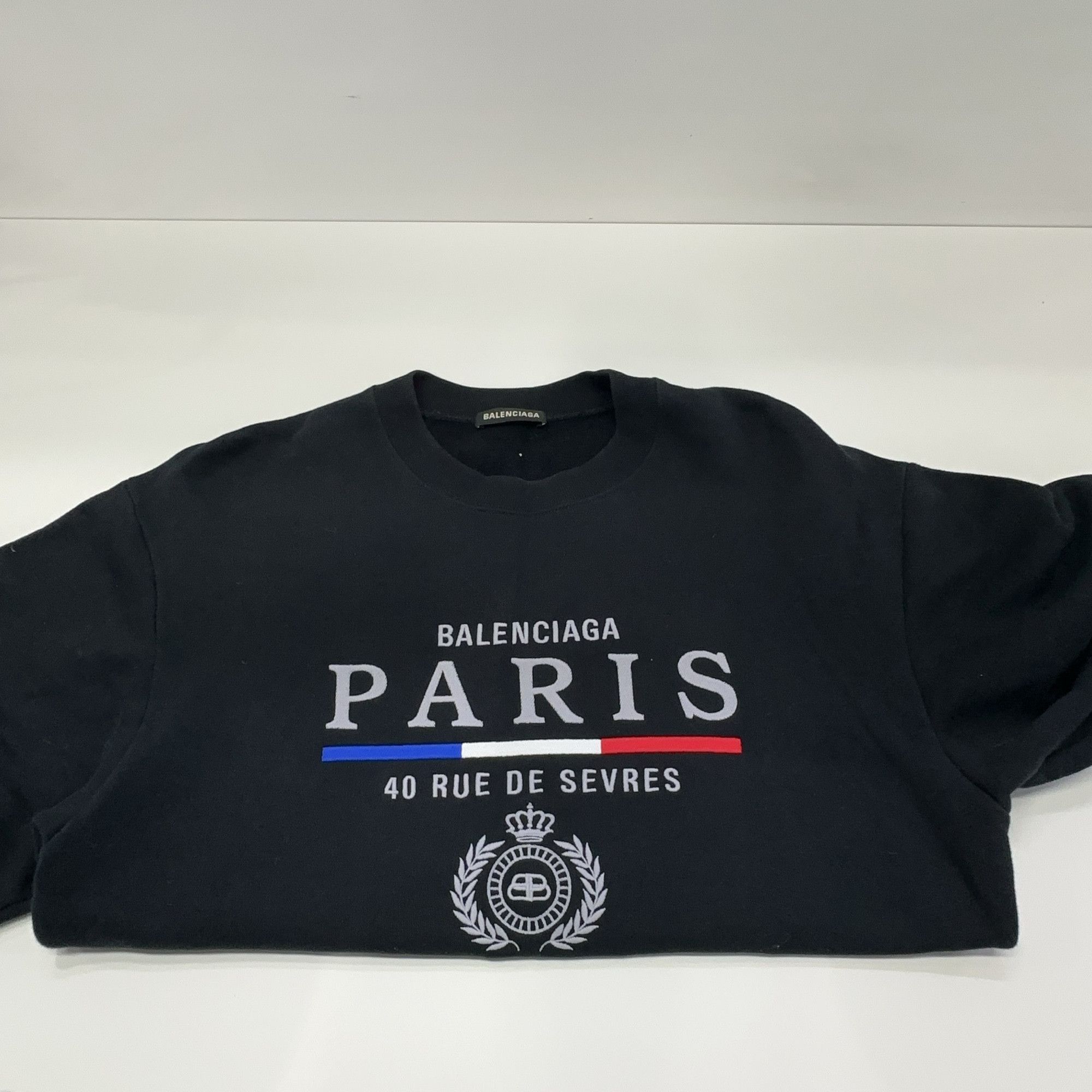 Balenciaga Balenciaga Paris Crest Embroidery Sweatshirt XS Size US XS / EU 42 / 0 - 9 Thumbnail