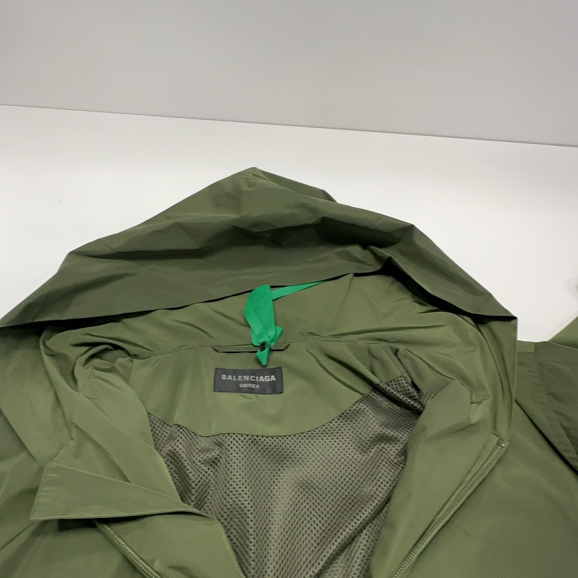 Balenciaga Balenciaga Logo Back FW23 Zip-up Hooded Jacket Size 1 Size US S / EU 44-46 / 1 - 7 Thumbnail