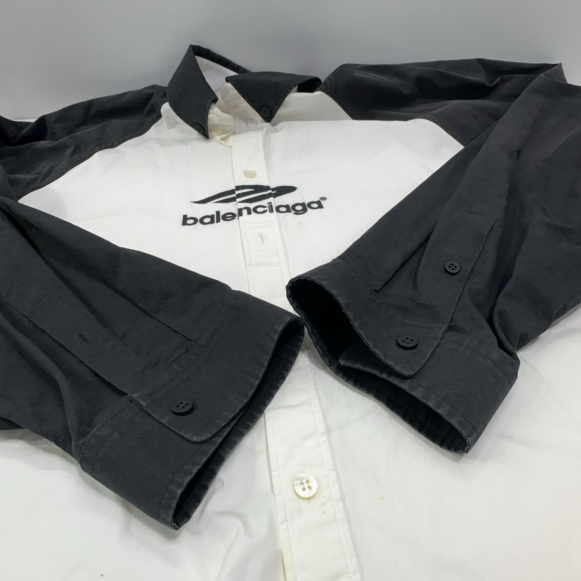 Balenciaga Balenciaga Logo Print Raglan Shirt XXS Size US XXS / EU 40 - 12 Thumbnail